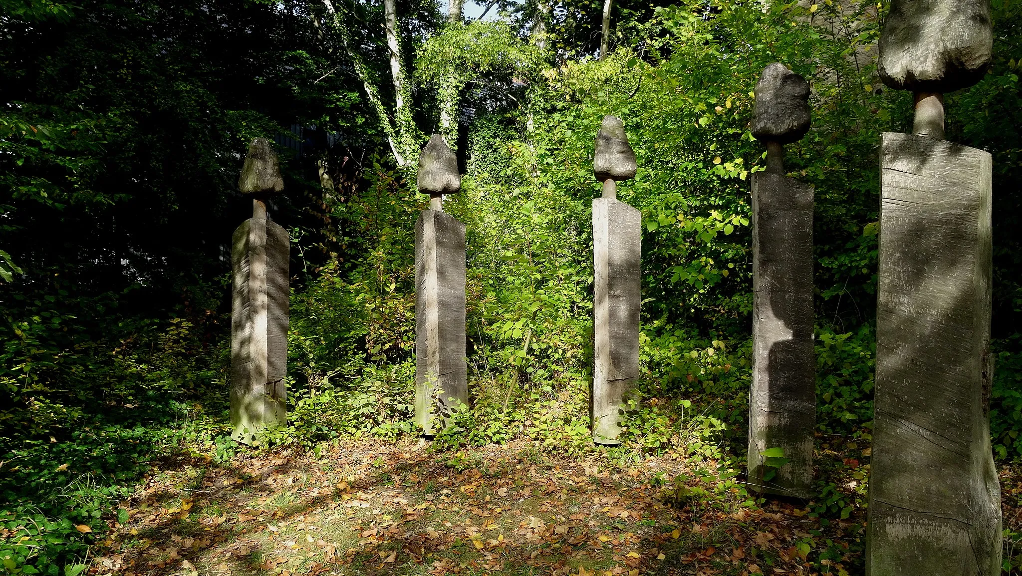 Photo showing: Skulpturenweg unterhalb von Schloss Friedrichstein