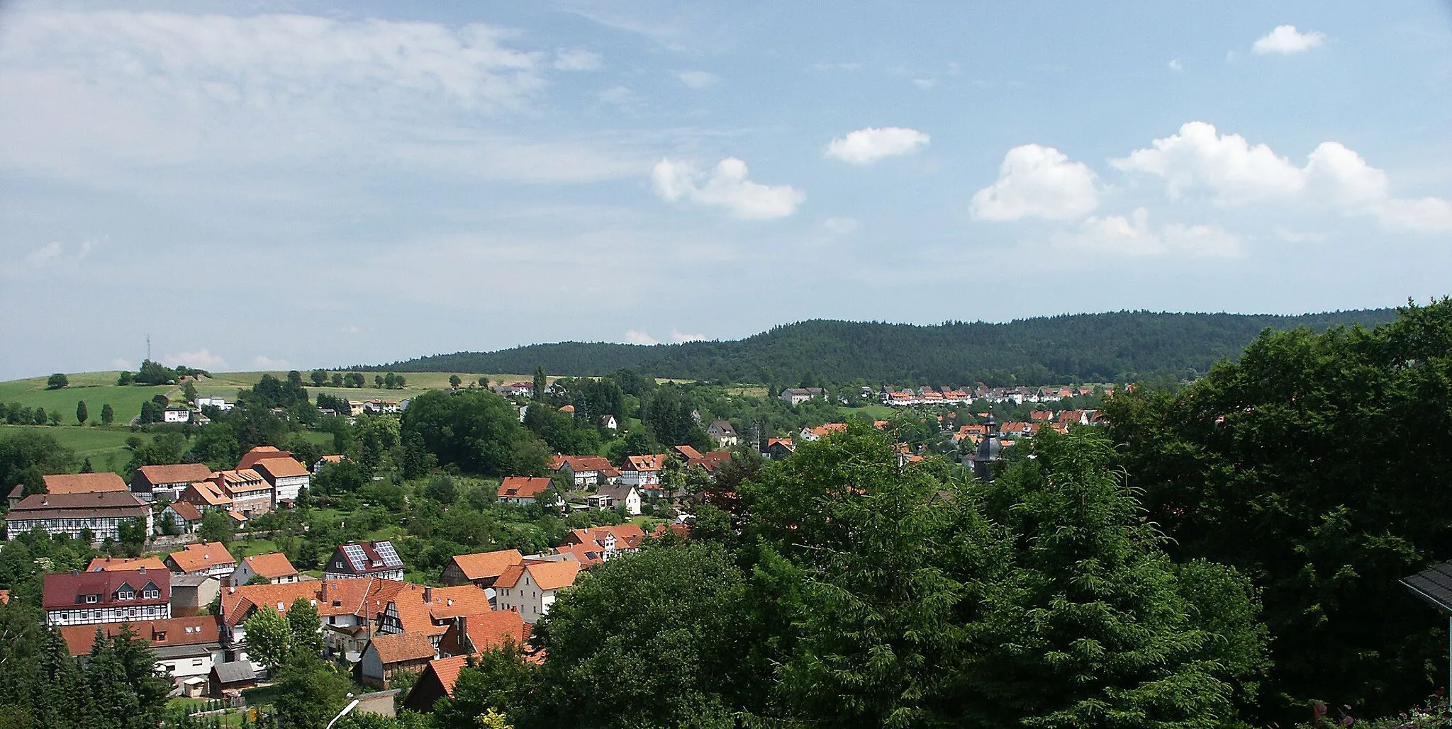 Photo showing: Blick über Nentershausen, von den Hängen des Ölberges aus fotografiert