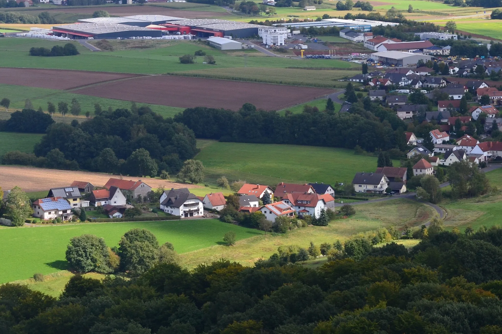 Photo showing: Der Weiler "Kalberg" bei Neuhof b. Fulda