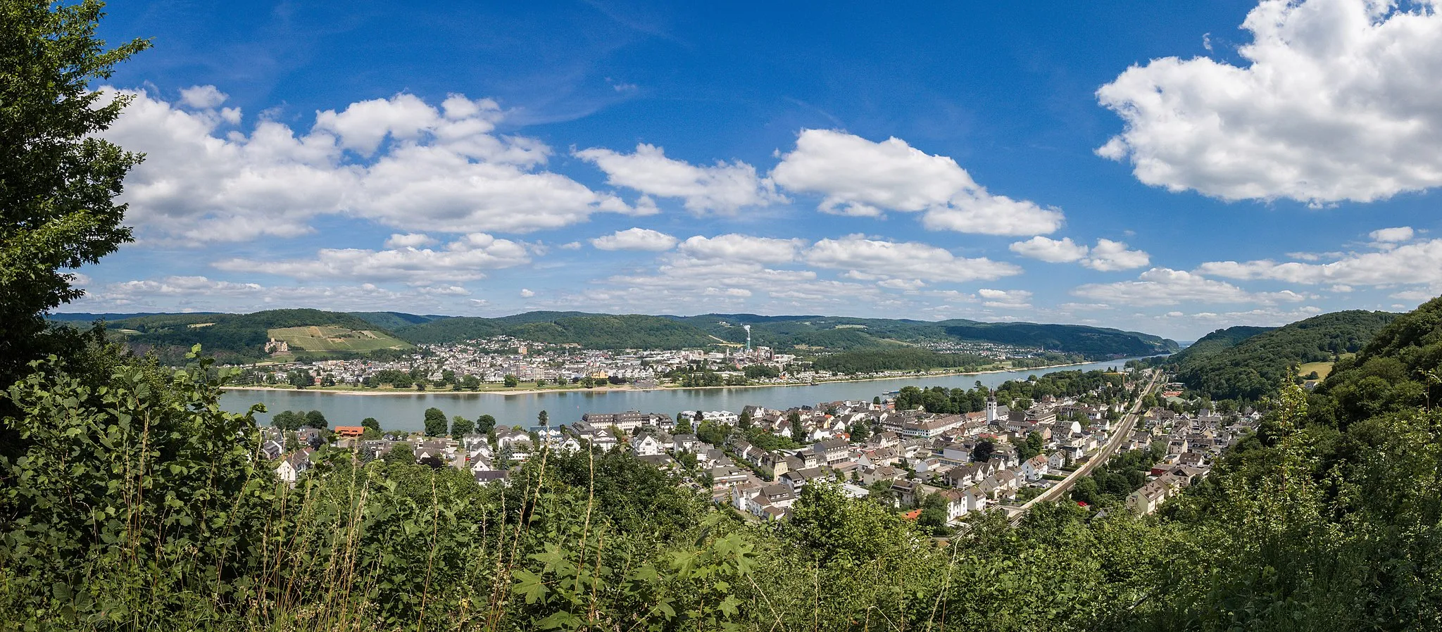 Photo showing: Panoramablick auf Bad Breisig und Bad Hönningen