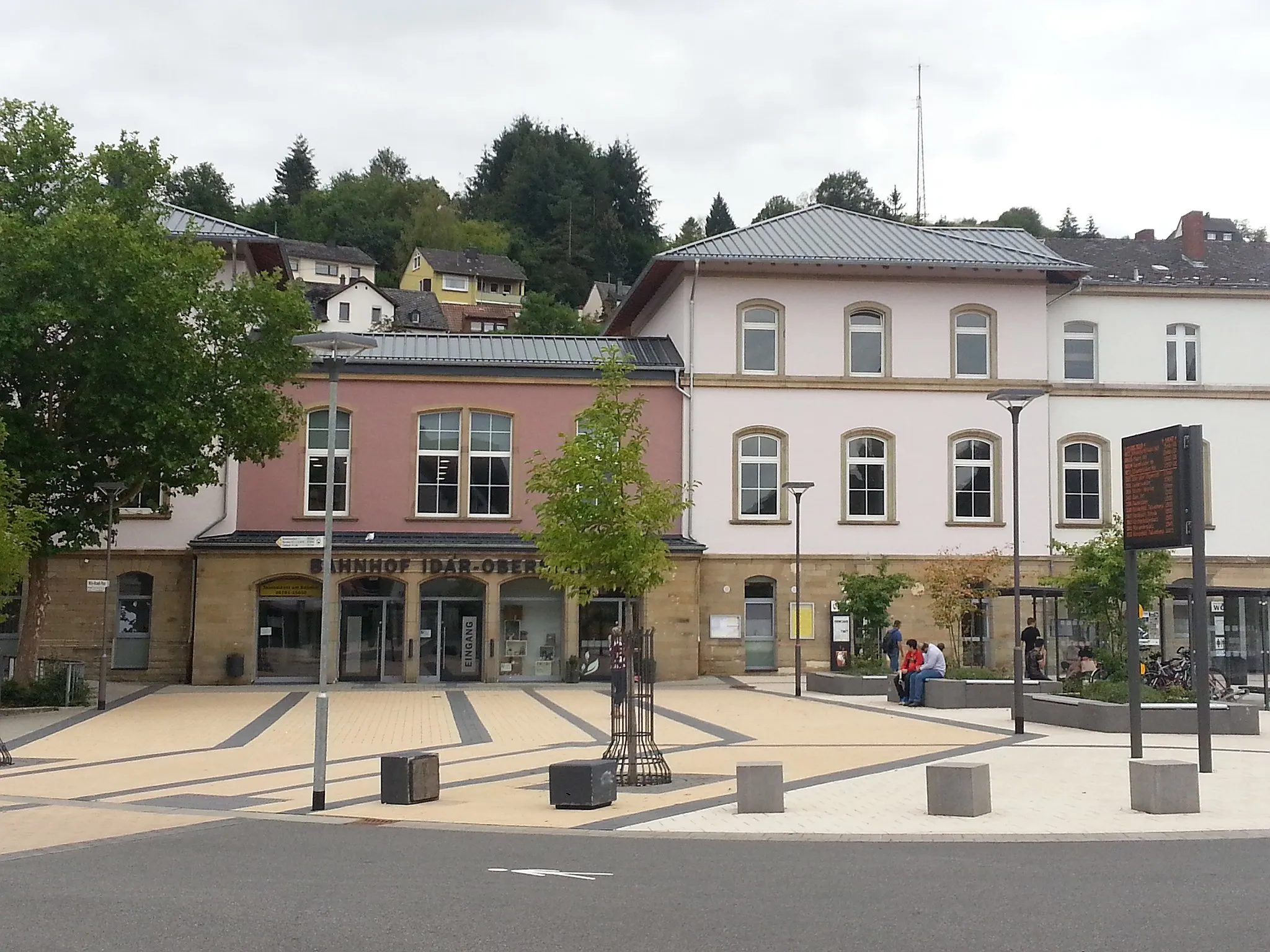 Photo showing: Renovated train station Idar-Oberstein in 2018