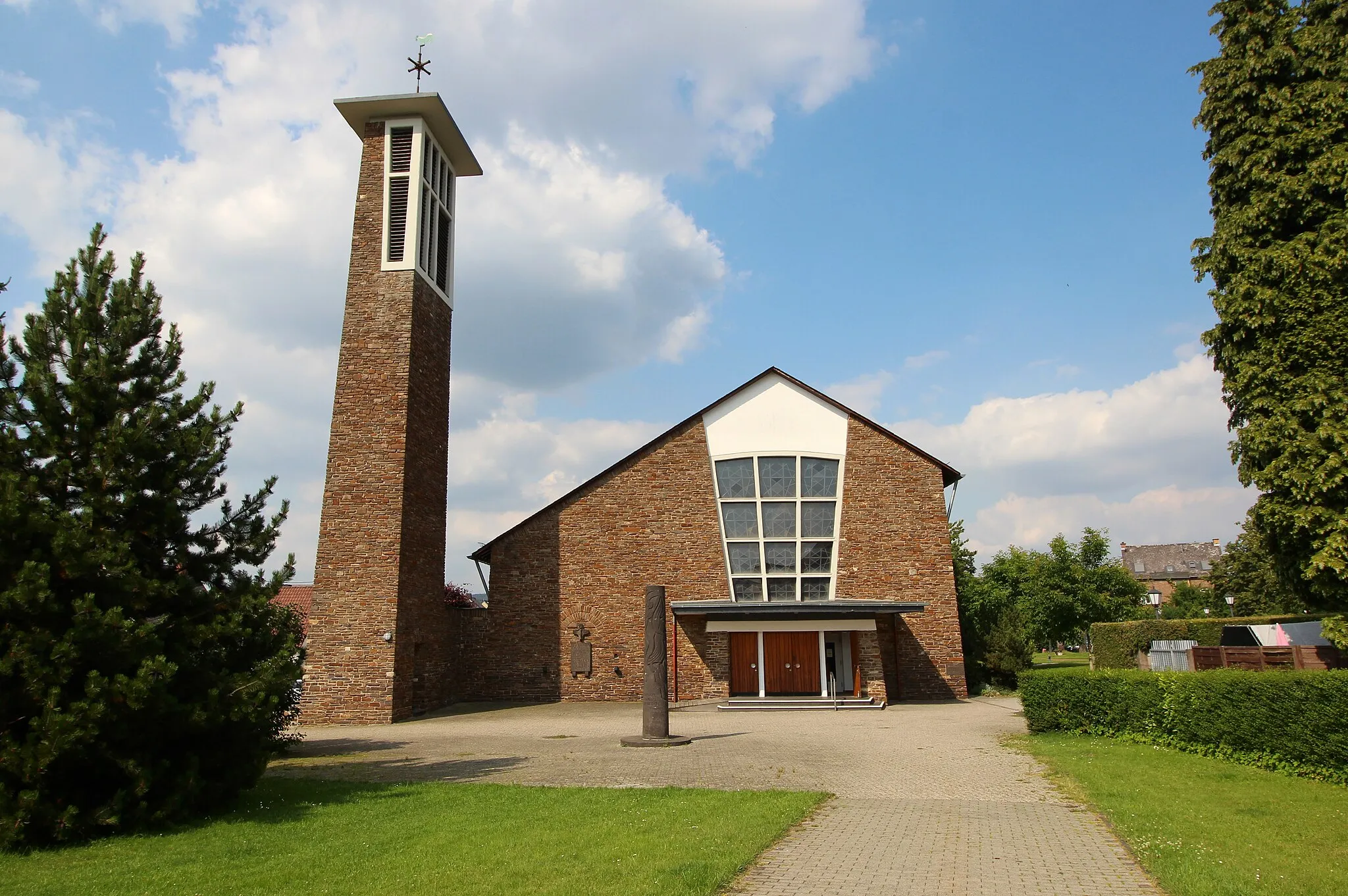 Photo showing: Kirche St. Anna, Neuhäusel, Westerwald, Rheinland-Pfalz