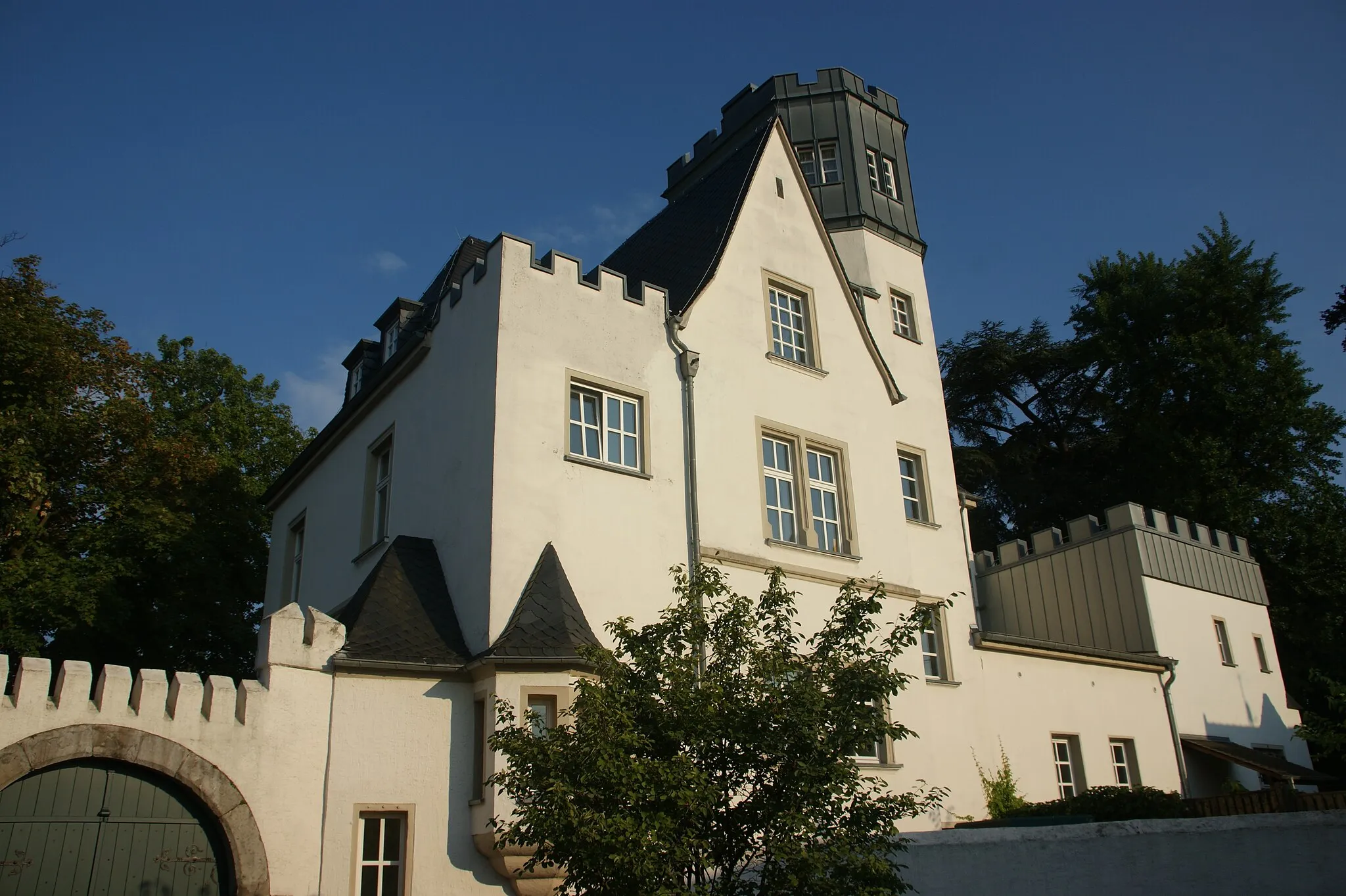 Photo showing: Obere Burg in Rheinbreitbach