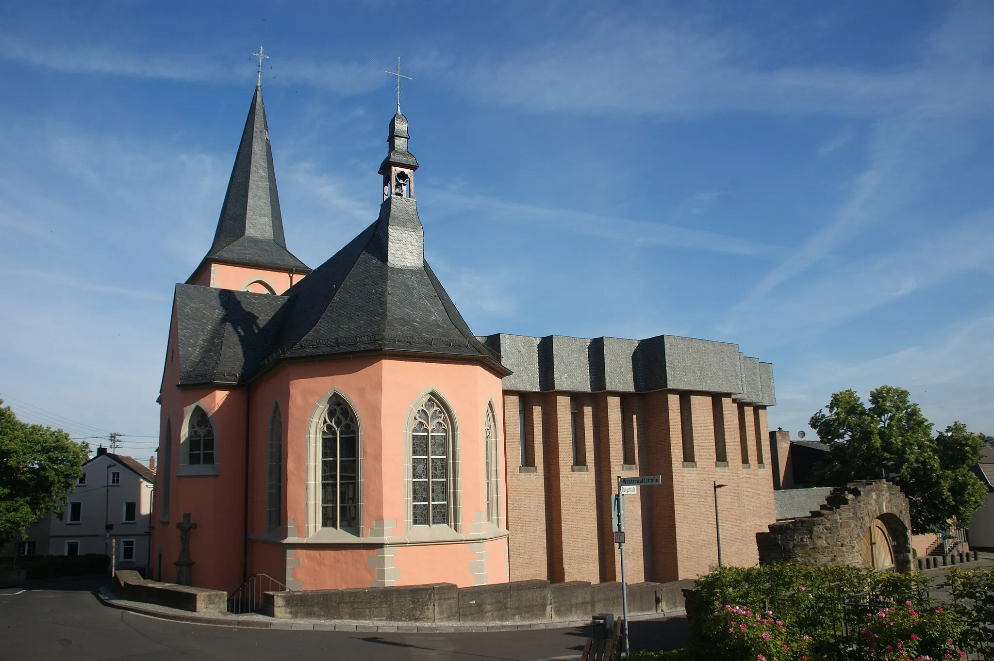 Photo showing: Kirche von Rheinbreitbach, 15. Jahrhundert