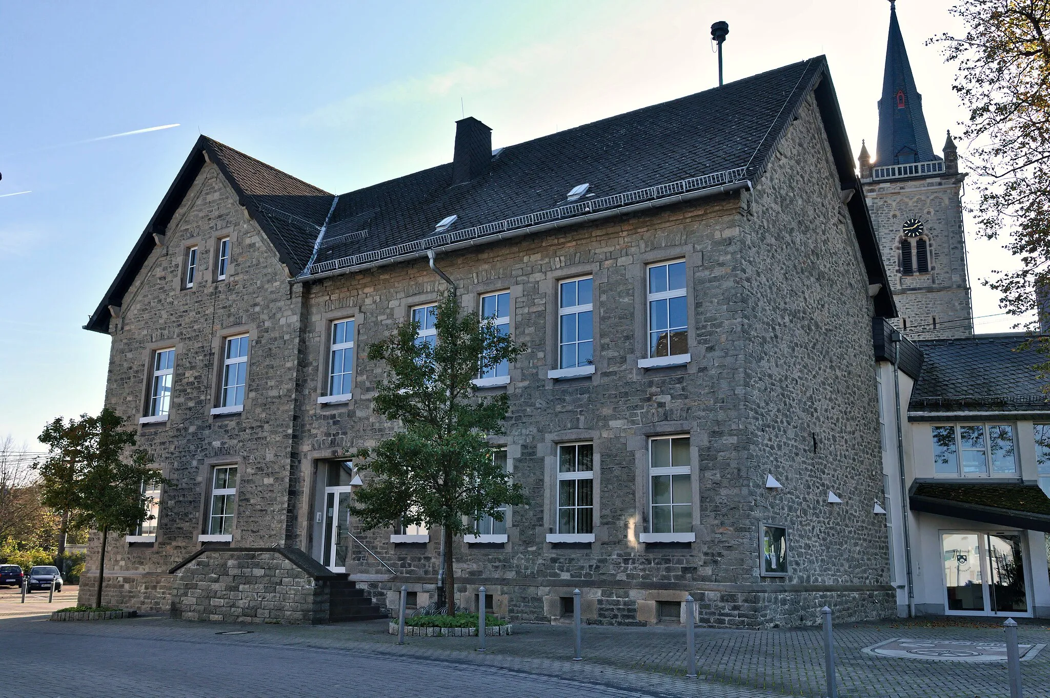 Photo showing: Village community centre. Location: Stetzelmannstraße/Burggrafstraße junction, Siershahn, Germany