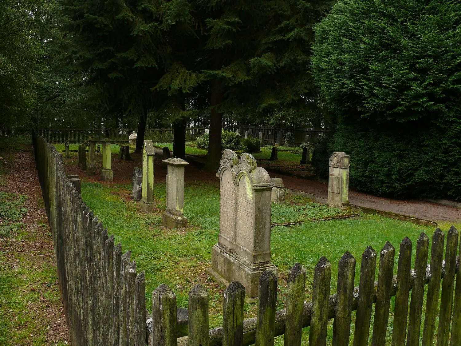 Photo showing: Jüdischer Friedhof Sohren