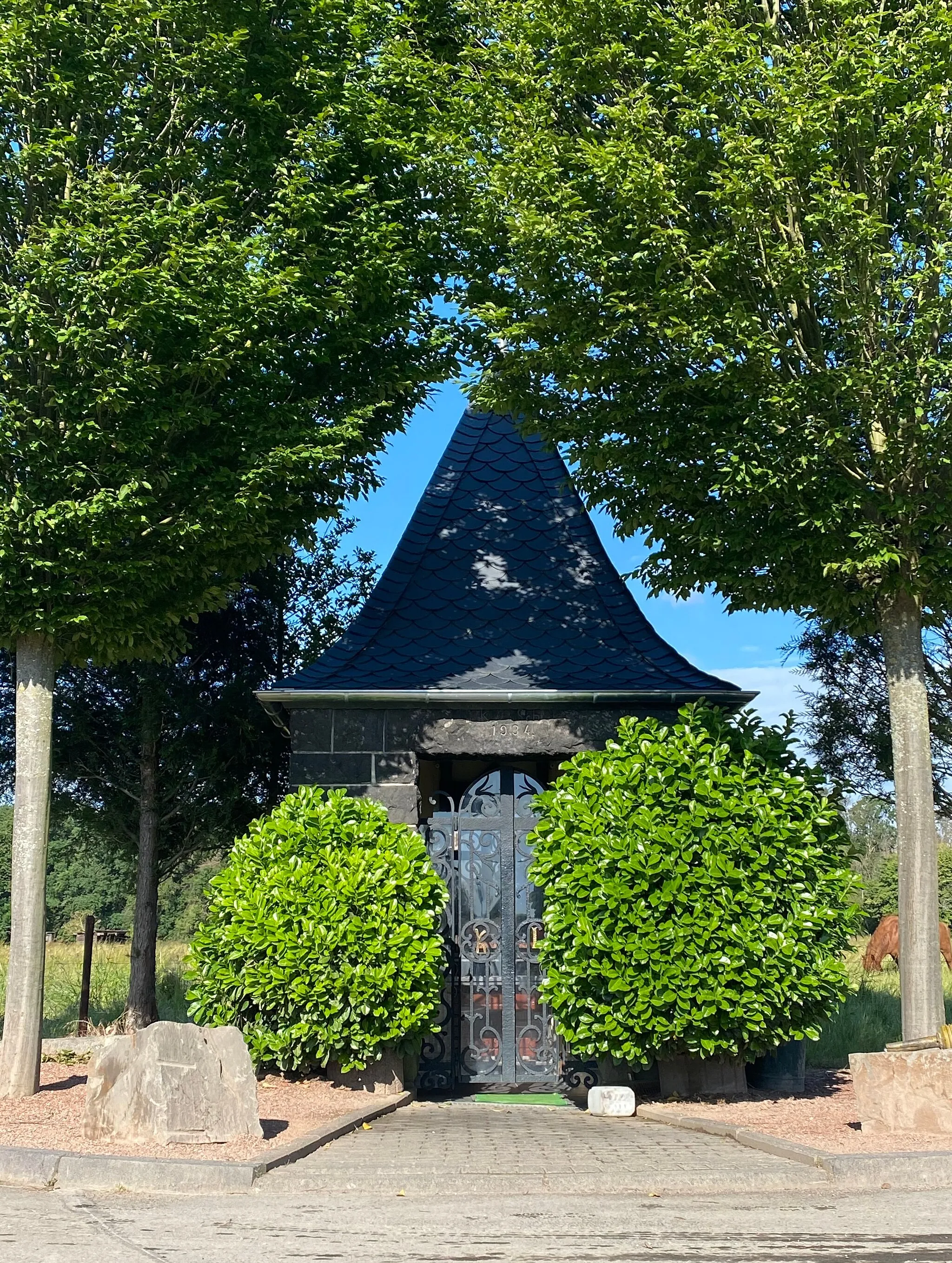 Photo showing: Judas-Thaddäus-Kapelle in Alfter von vorne