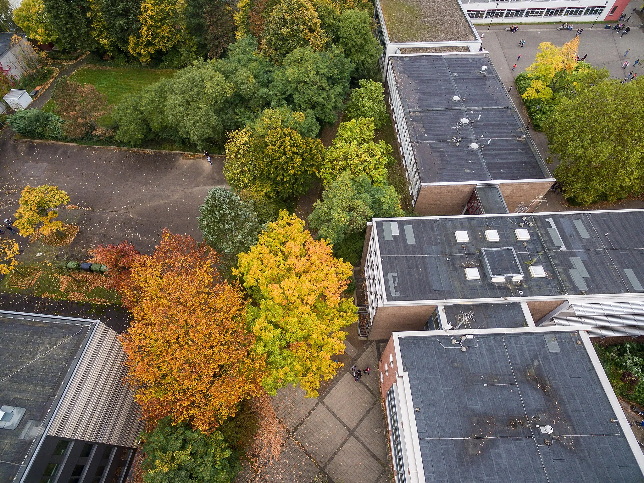 Photo showing: Aerial view of the Erich-Gutenberg-Berufskolleg, Cologne-Buchheim