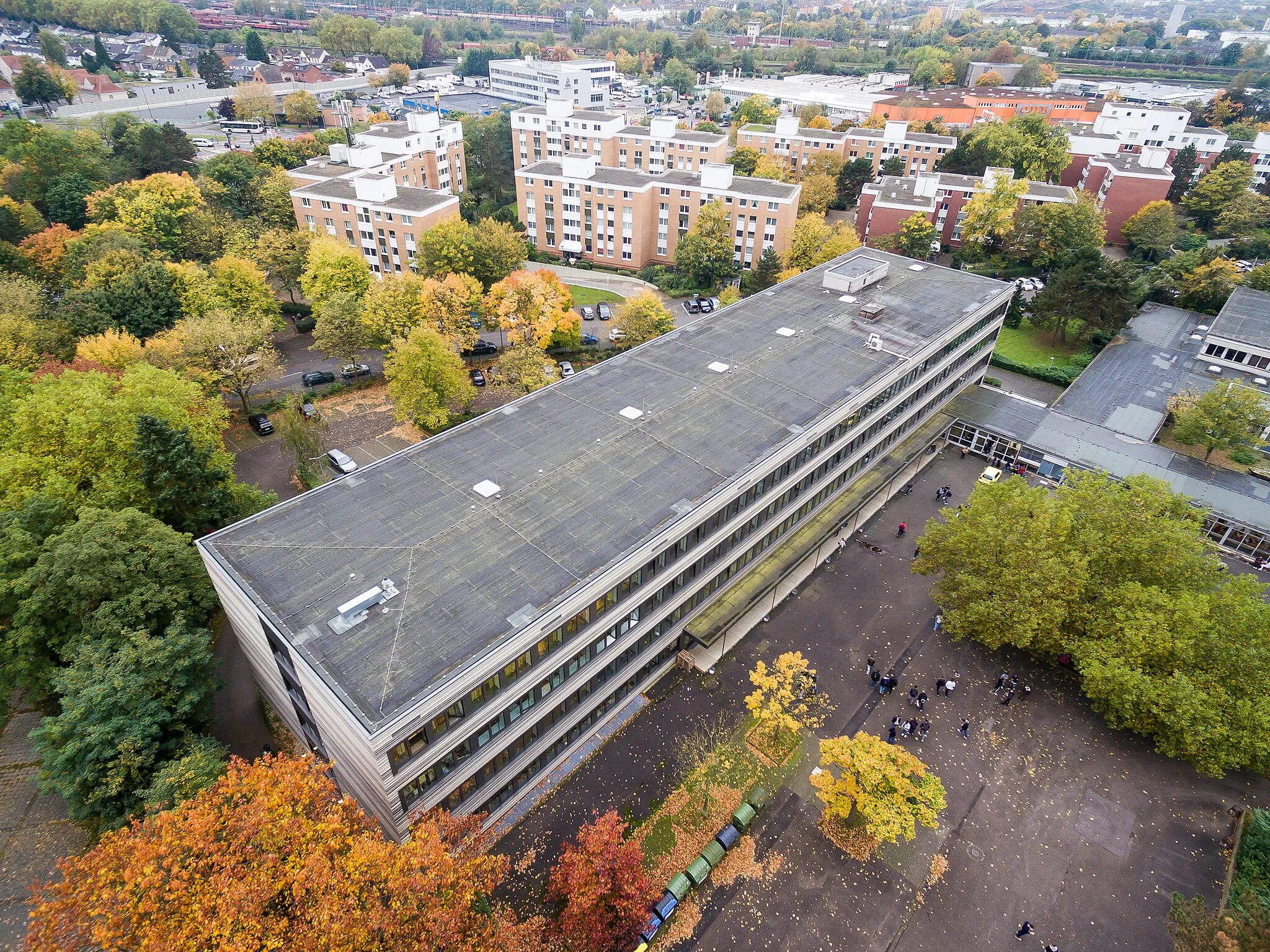 Photo showing: Aerial view of the Erich-Gutenberg-Berufskolleg, Cologne-Buchheim