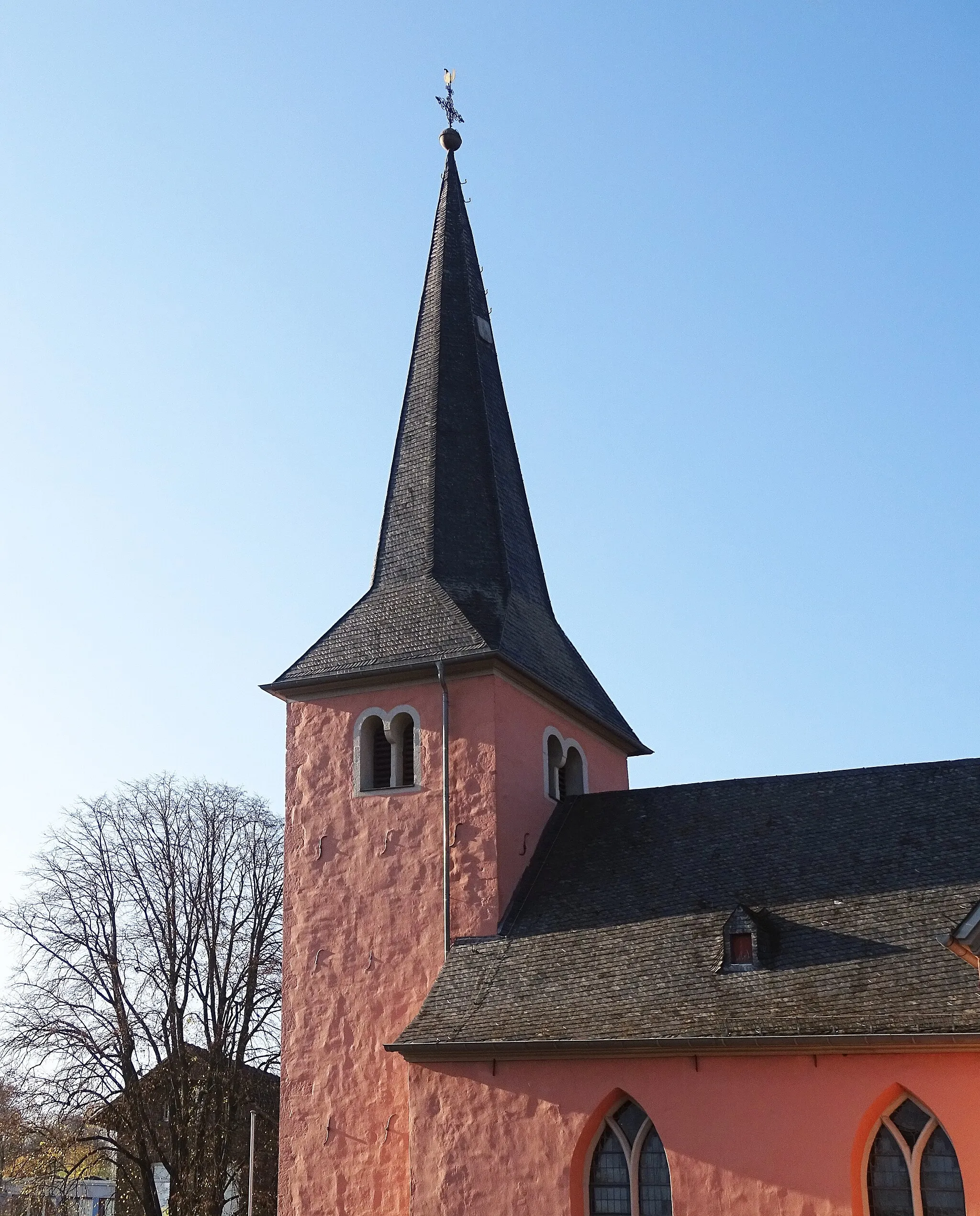 Photo showing: Catholic parish church St. Gereon in Niederbachem: partial view.