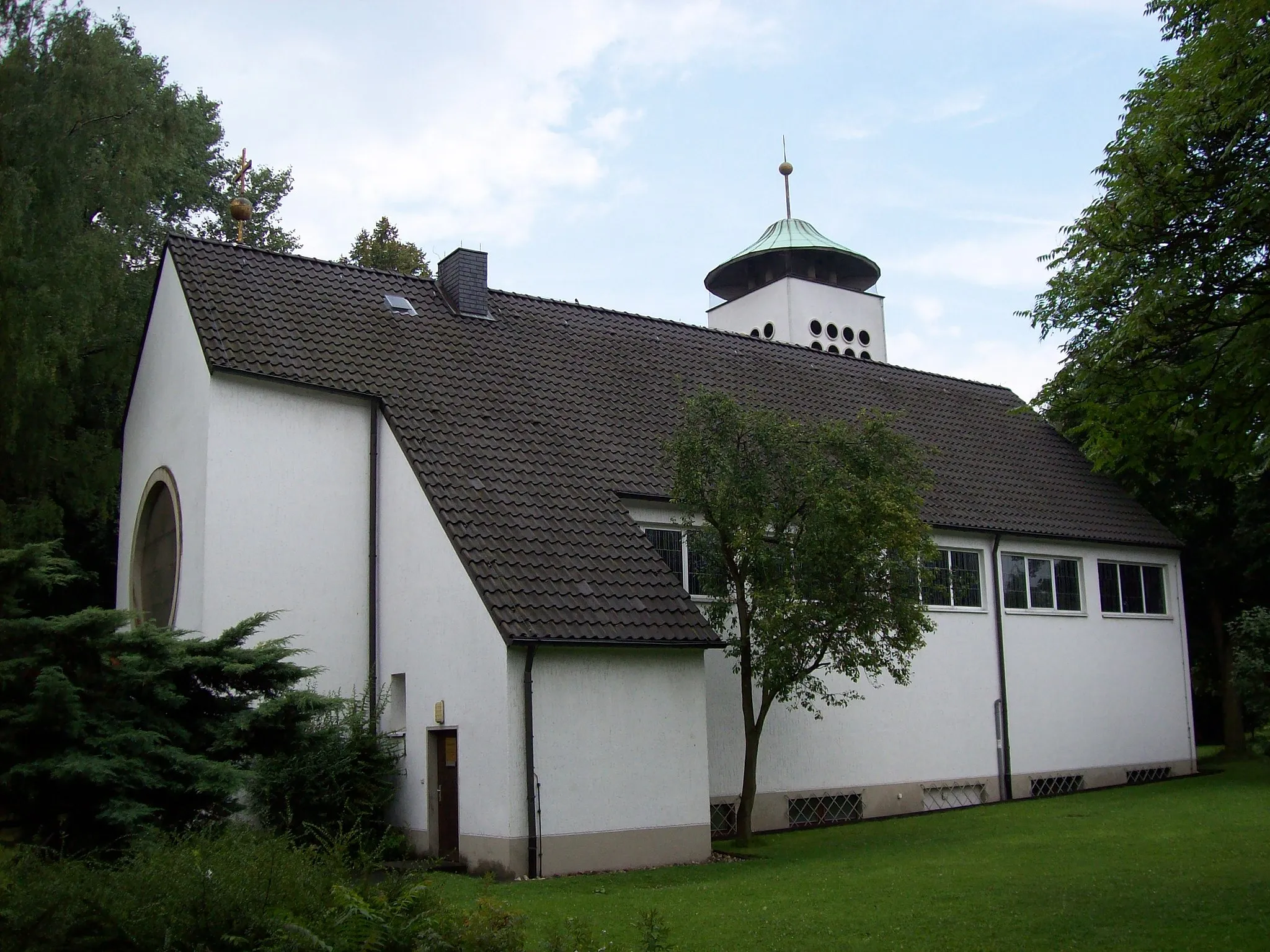 Photo showing: Evangelische Kirche in Köln-Ostheim
Architekt: Gerhard Langmaack