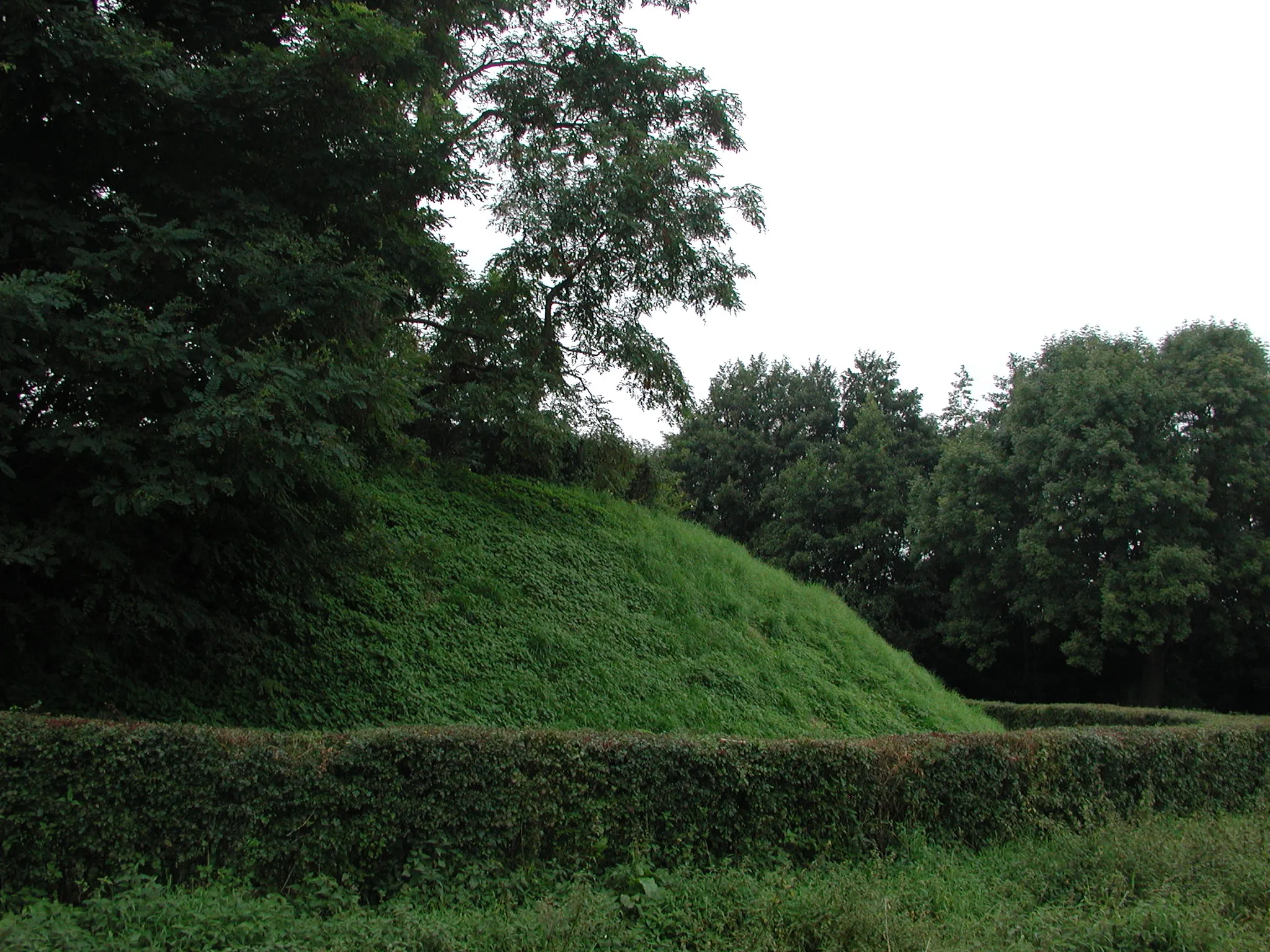 Photo showing: * Motte Bolleberg, Waldfeucht; Aufgenommen mit Olympus C3040