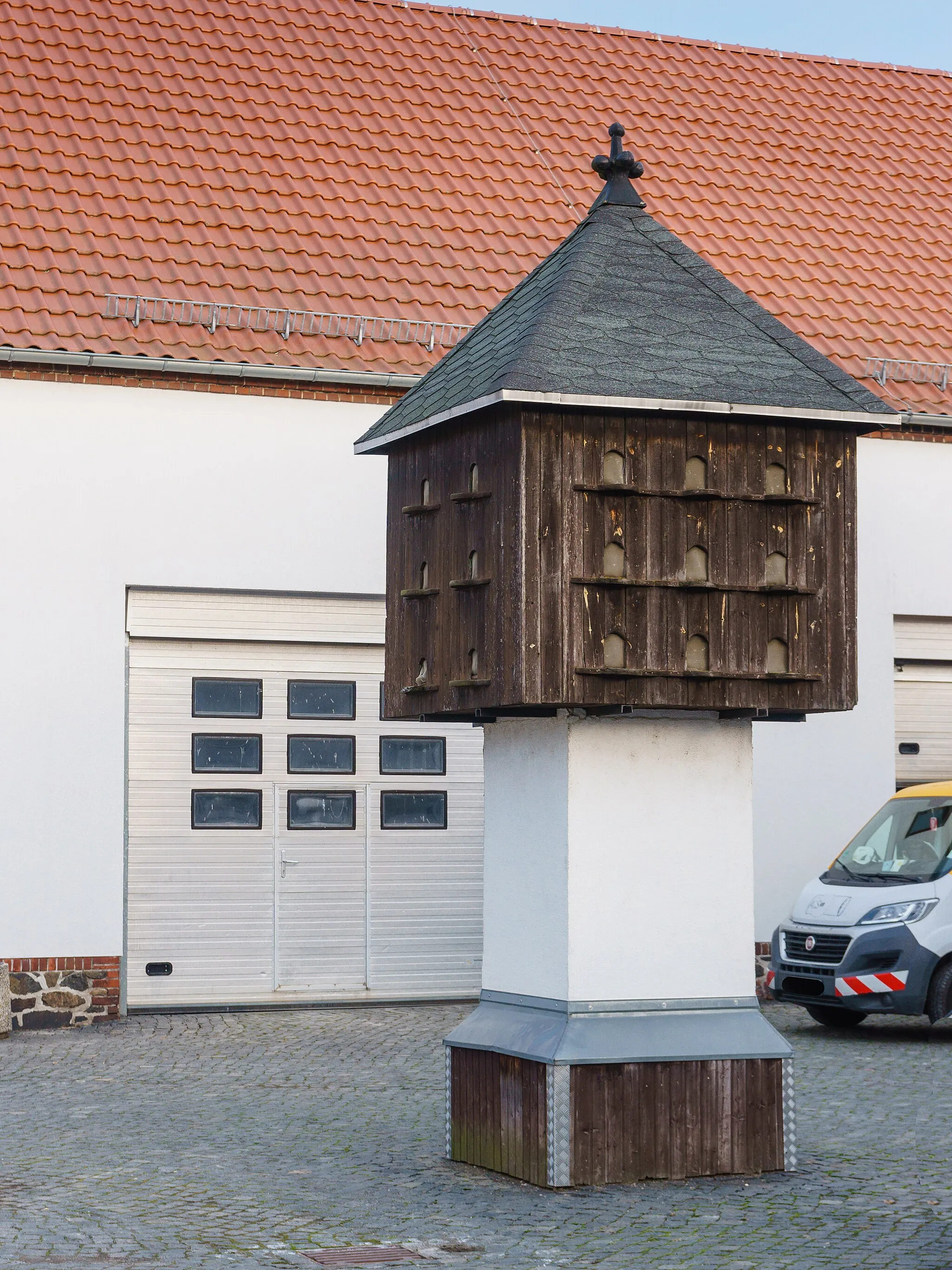 Photo showing: Taubenhaus auf dem Grundstück Dorfstraße 3 in Bennewitz