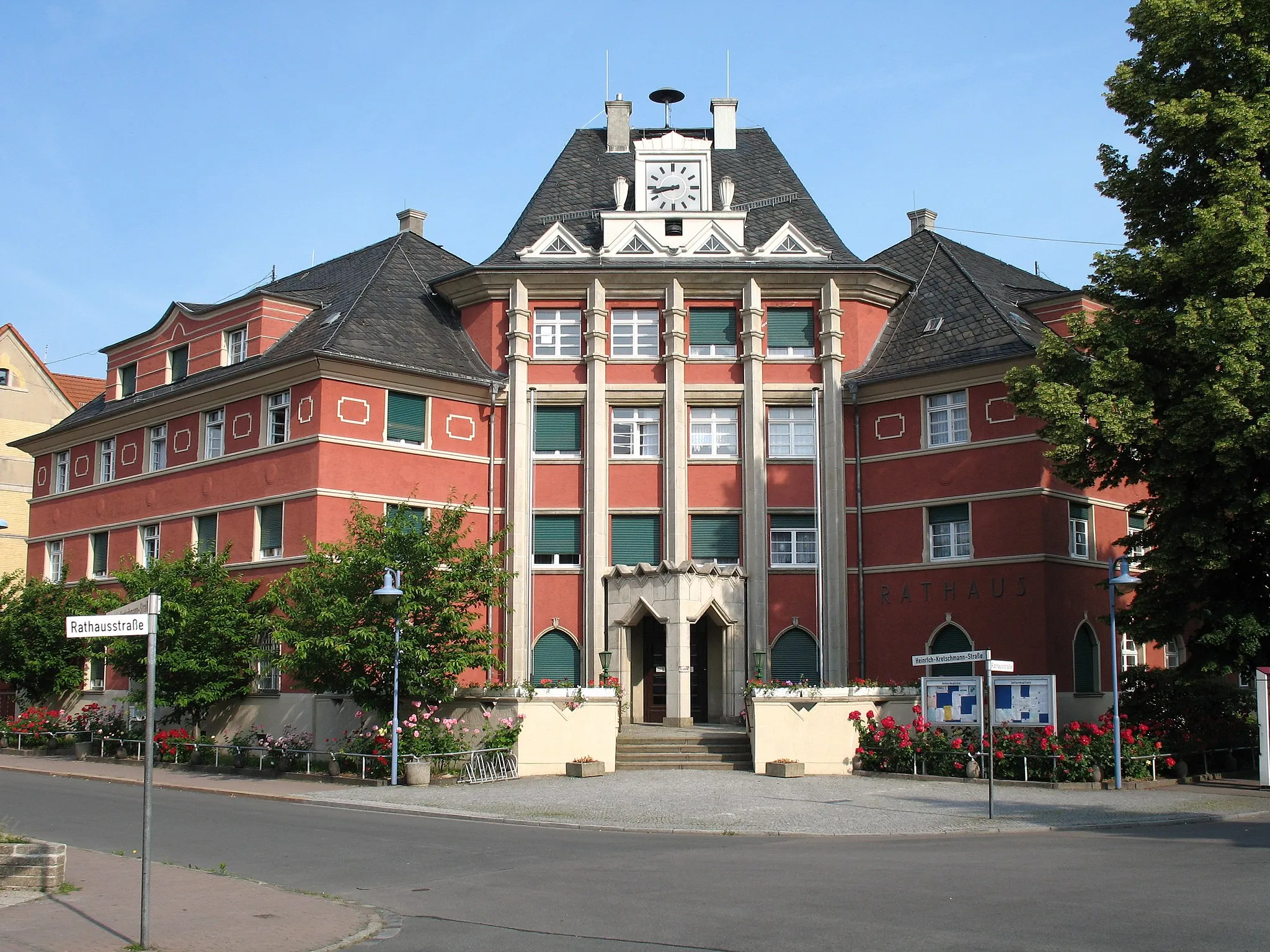 Photo showing: Town hall in Borsdorf, Saxony, Germany