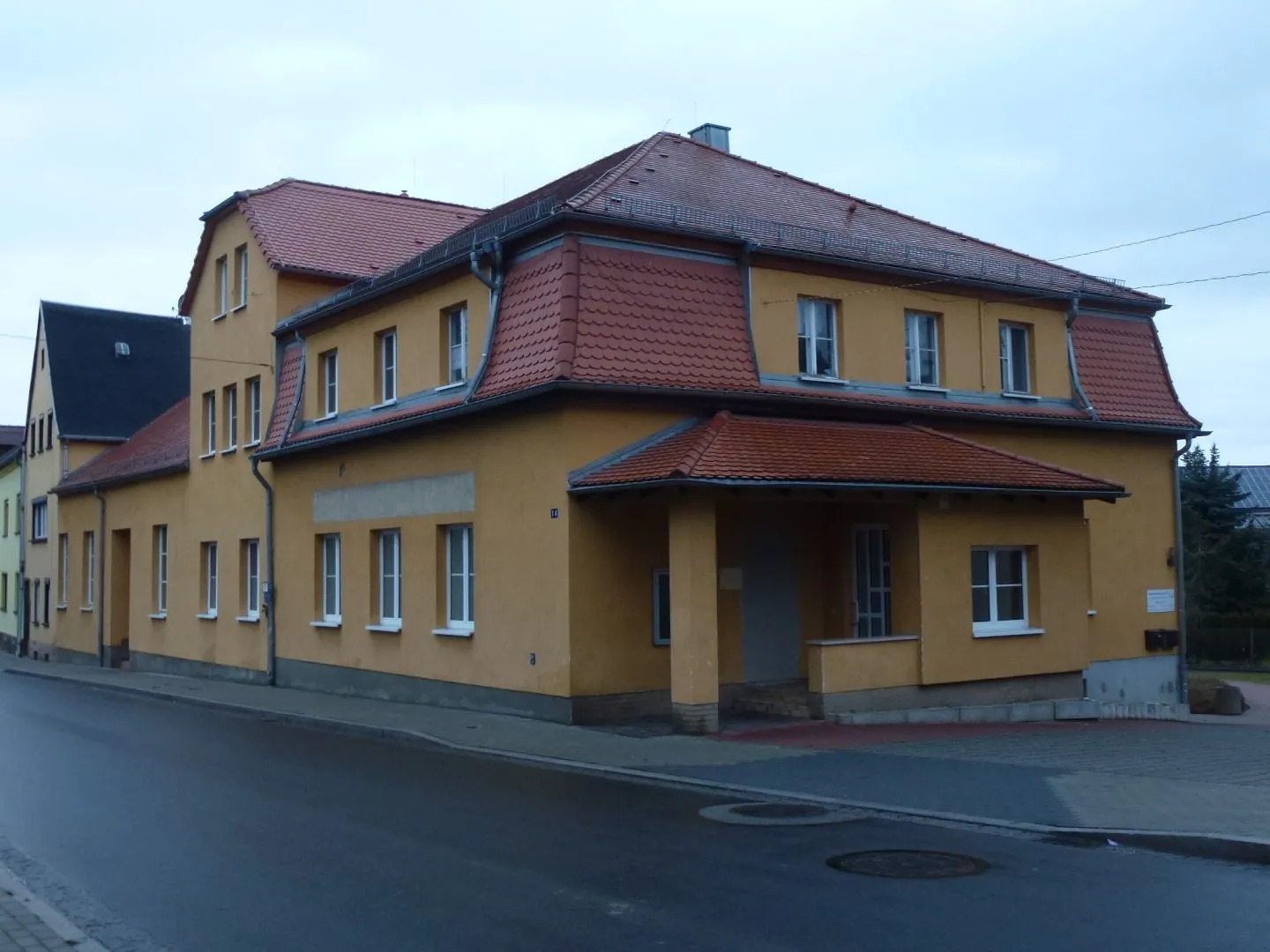 Photo showing: Rathausaußenstelle in Großbardau