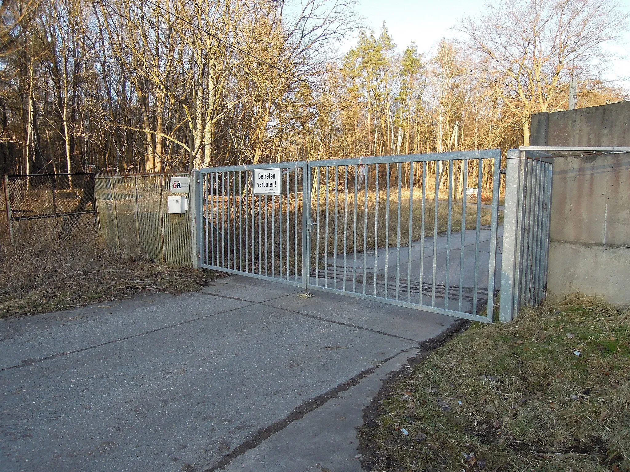 Photo showing: Main entry to the area of Bunker Kossa.