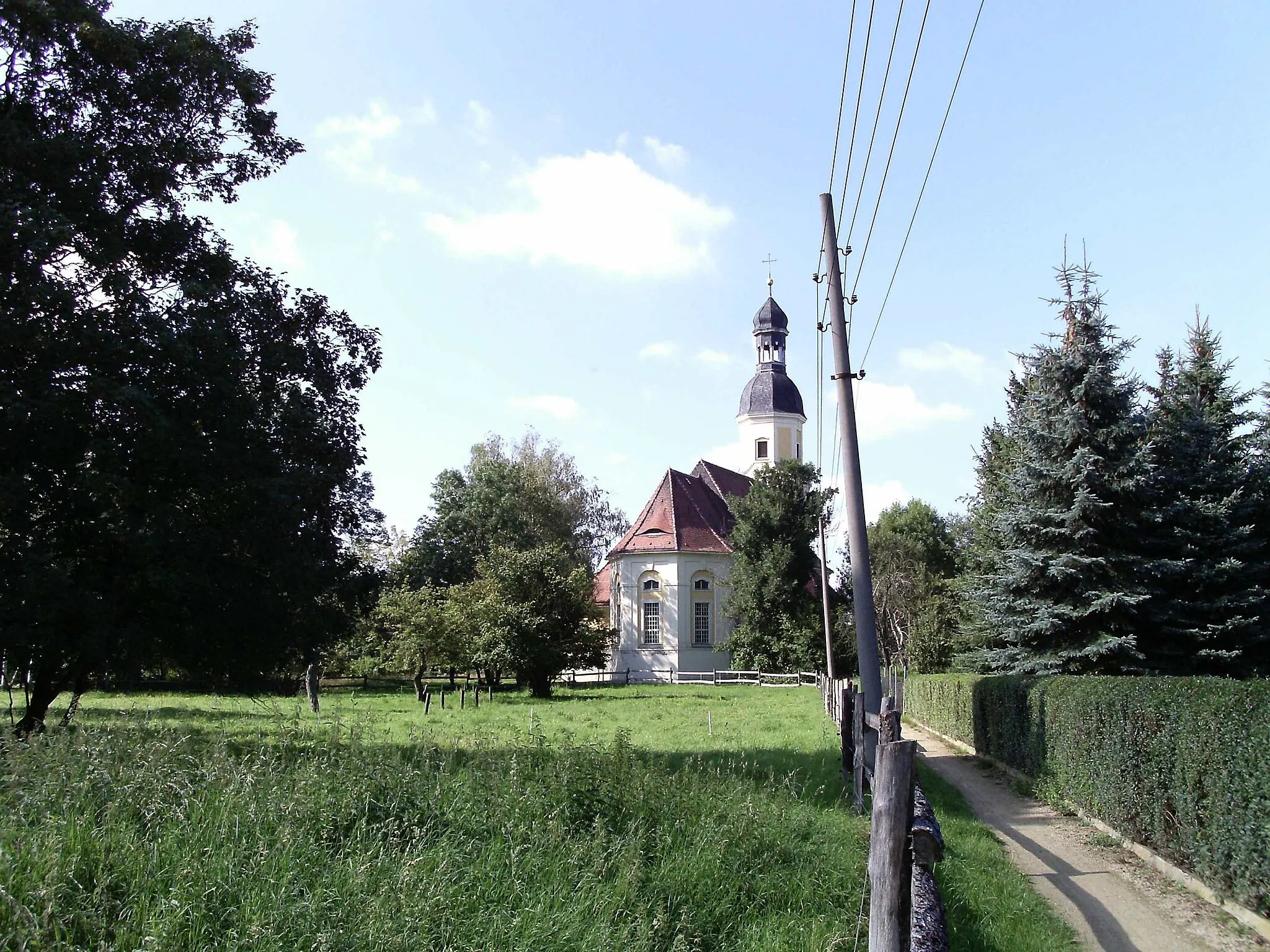 Photo showing: Church of the village of Hof (Naundorf, Nordsachsen district, Saxony)