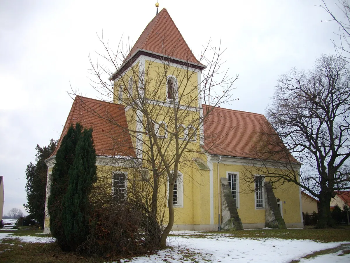 Photo showing: Evangelische Kirche St. Leonardi, Großstorkwitz bei Pegau, Sachsen