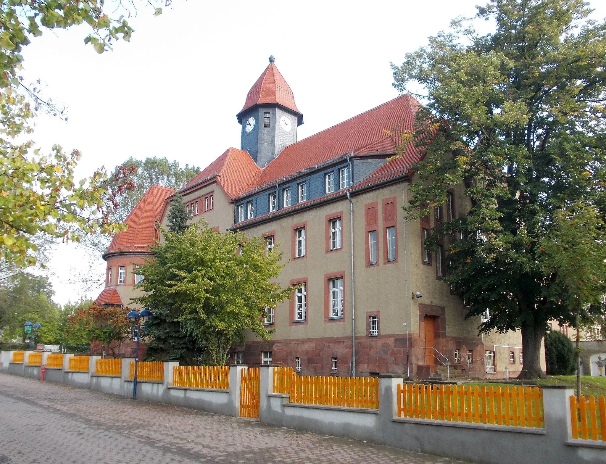 Photo showing: Former district court in Rötha (Leipzig district, Saxony)