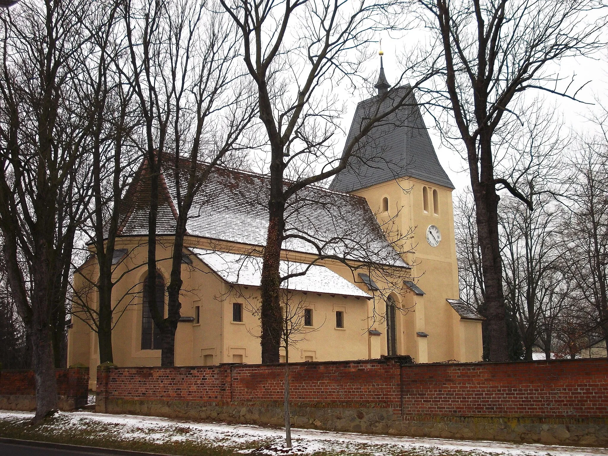 Photo showing: St. Nicholas' Church in Zschortau (Rackwitz, Nordsachsen district, Saxony) from the north-east