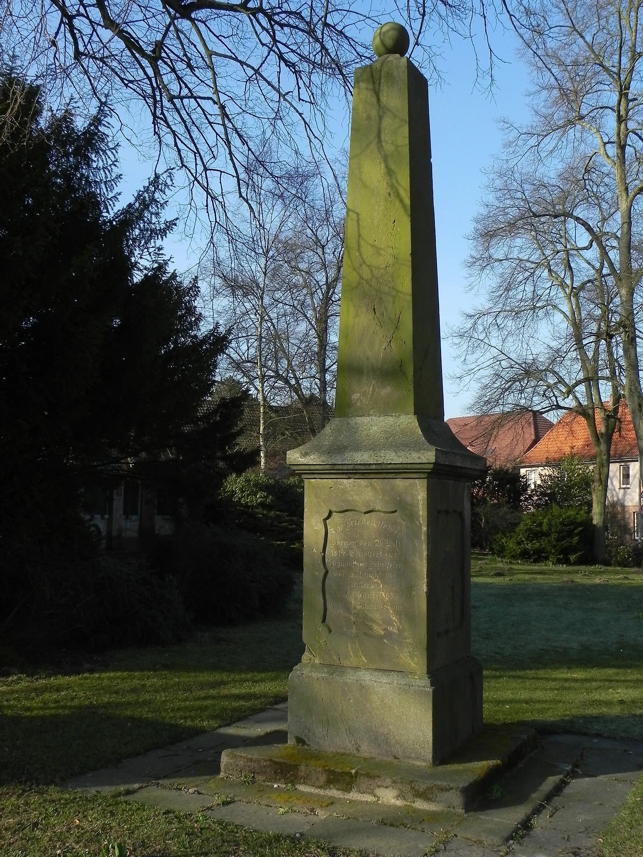 Photo showing: Monument marking the end of French rule and 50th anniversary of the Battle of Waterloo