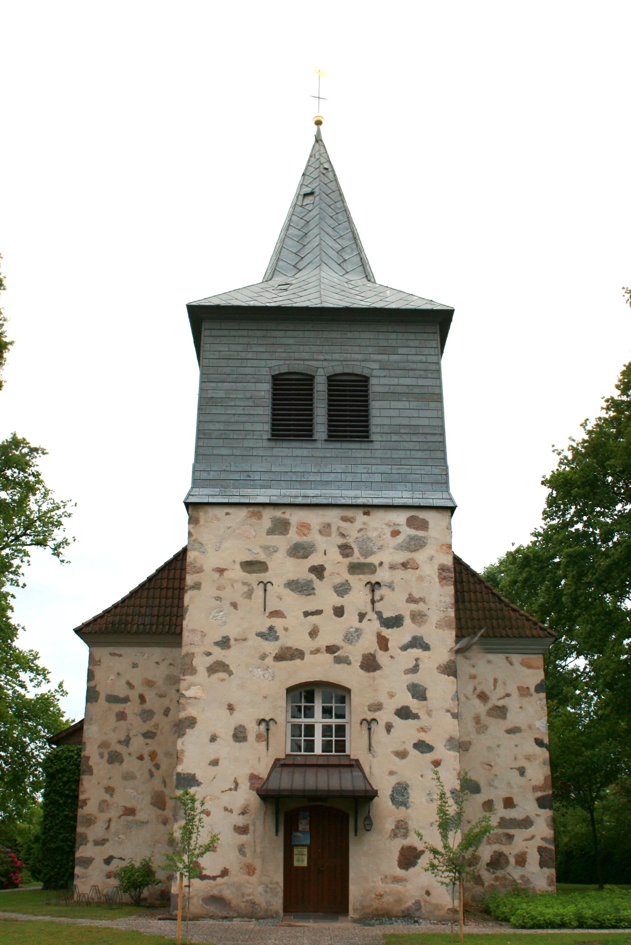 Photo showing: Heilig-Kreuz-Kirche in Brockel