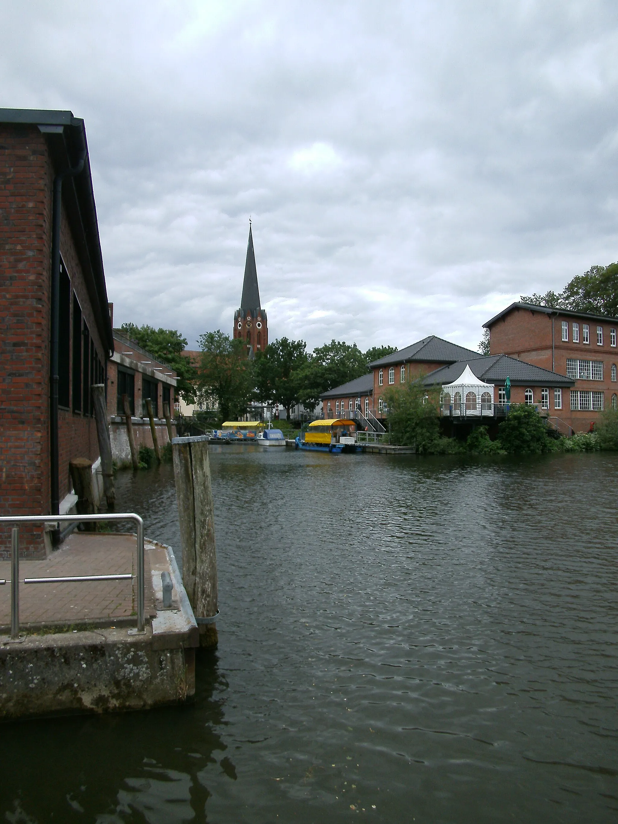 Photo showing: Sportboothafen Buxtehude