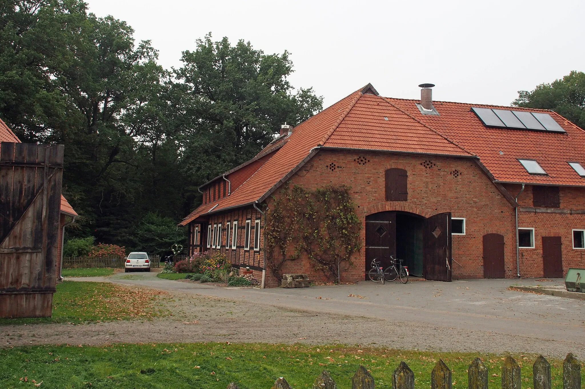 Photo showing: Bauernhof in Eldingen Ortsteil Heese Nr. 1, Niedersachsen (Germany)