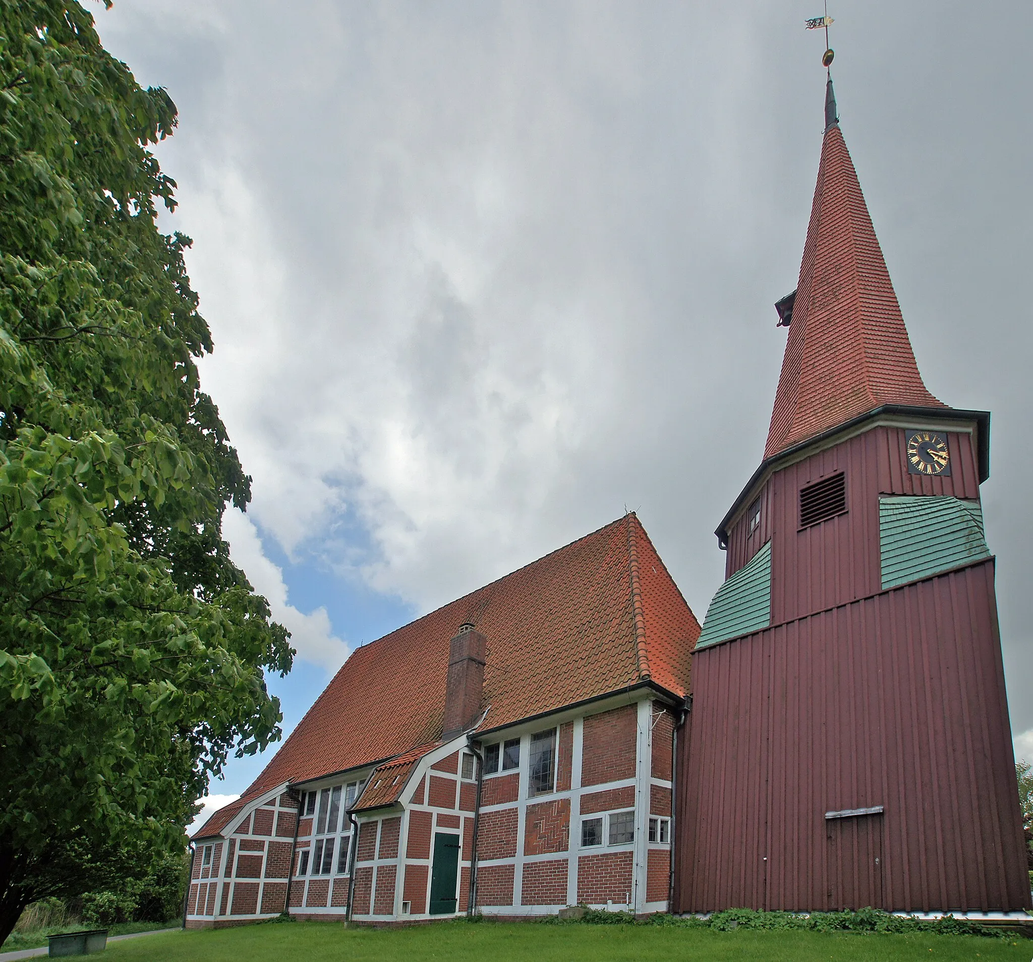 Photo showing: Grünendeich, Germany: Maria's Church North