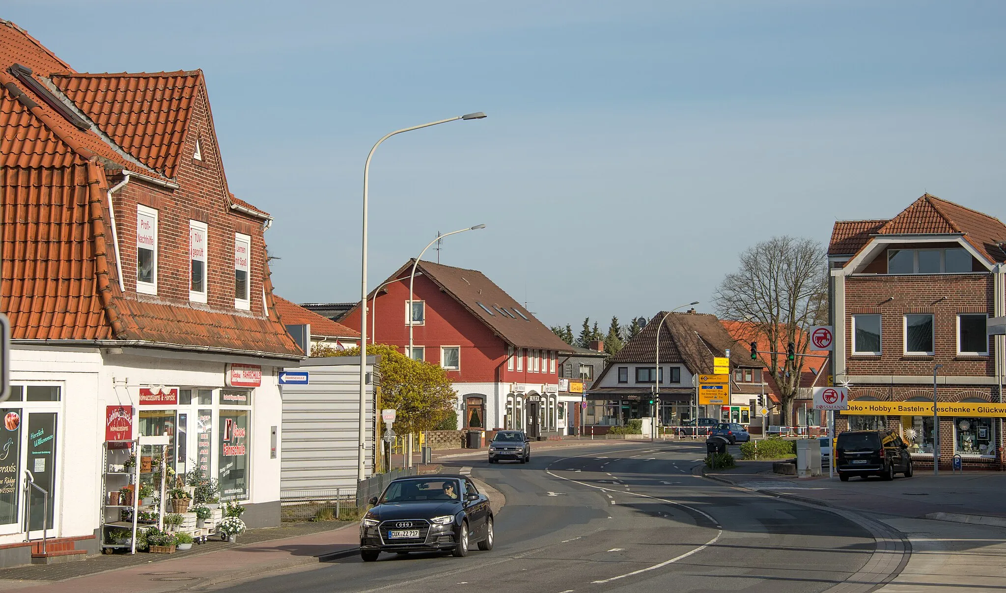 Photo showing: Langen, Ortsteil der Stadt Geestland im niedersächsischen Landkreis Cuxhaven - Leher Landstr.