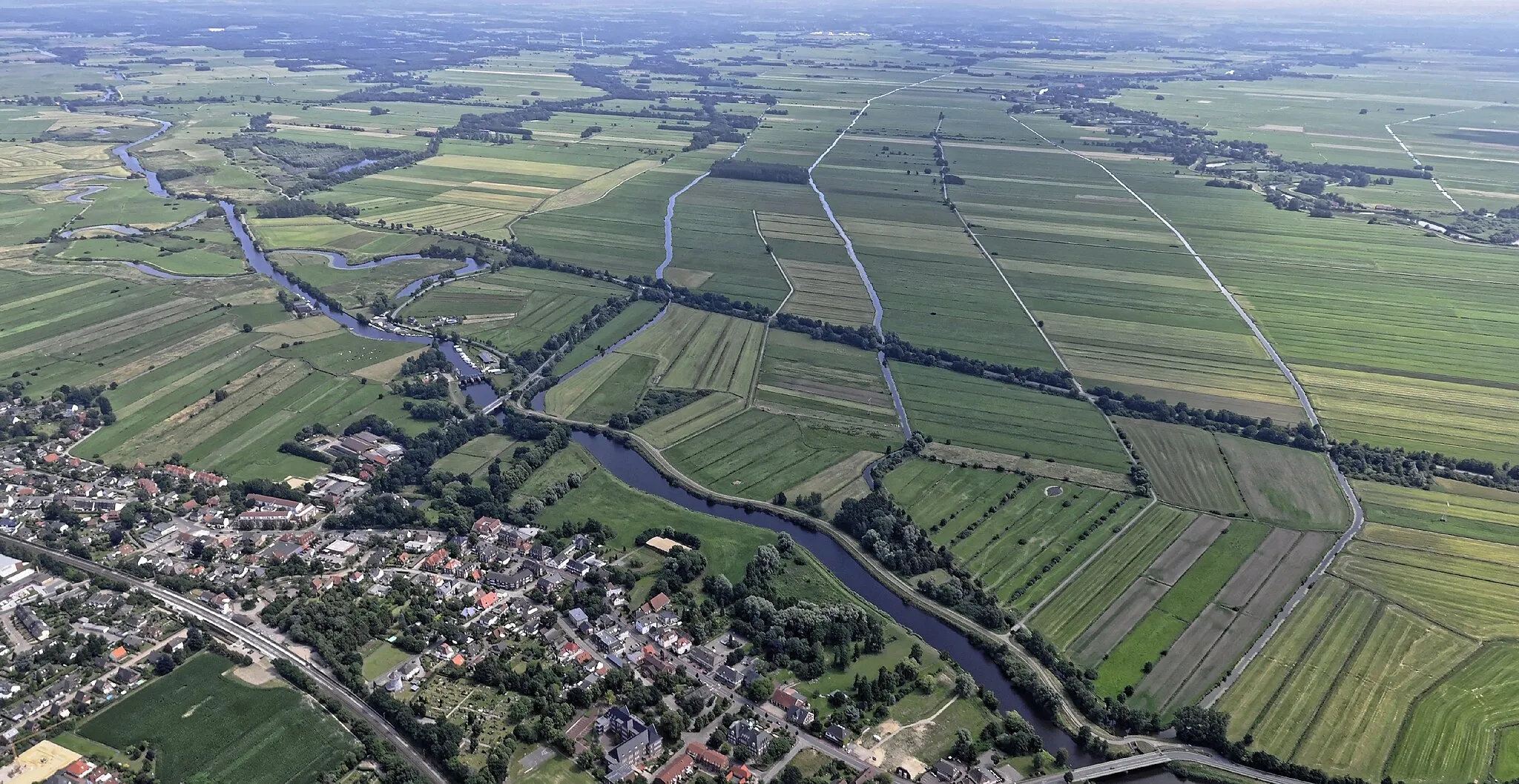 Photo showing: Bilder vom Flug Nordholz Hammelburg 2015: Die Hamme bei Ritterhude.