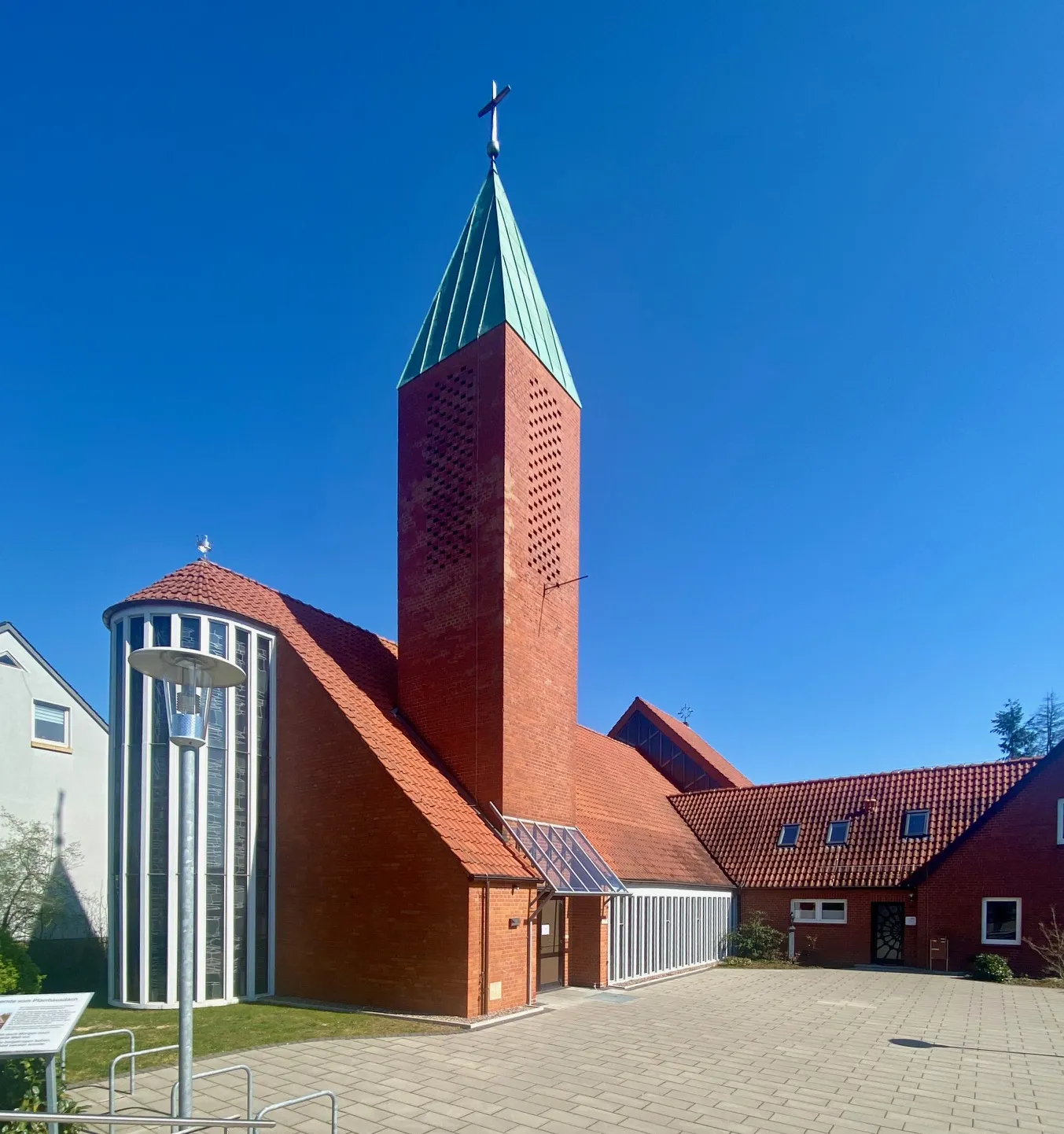 Photo showing: St. Maria vom heiligen Rosenkranz Walsrode