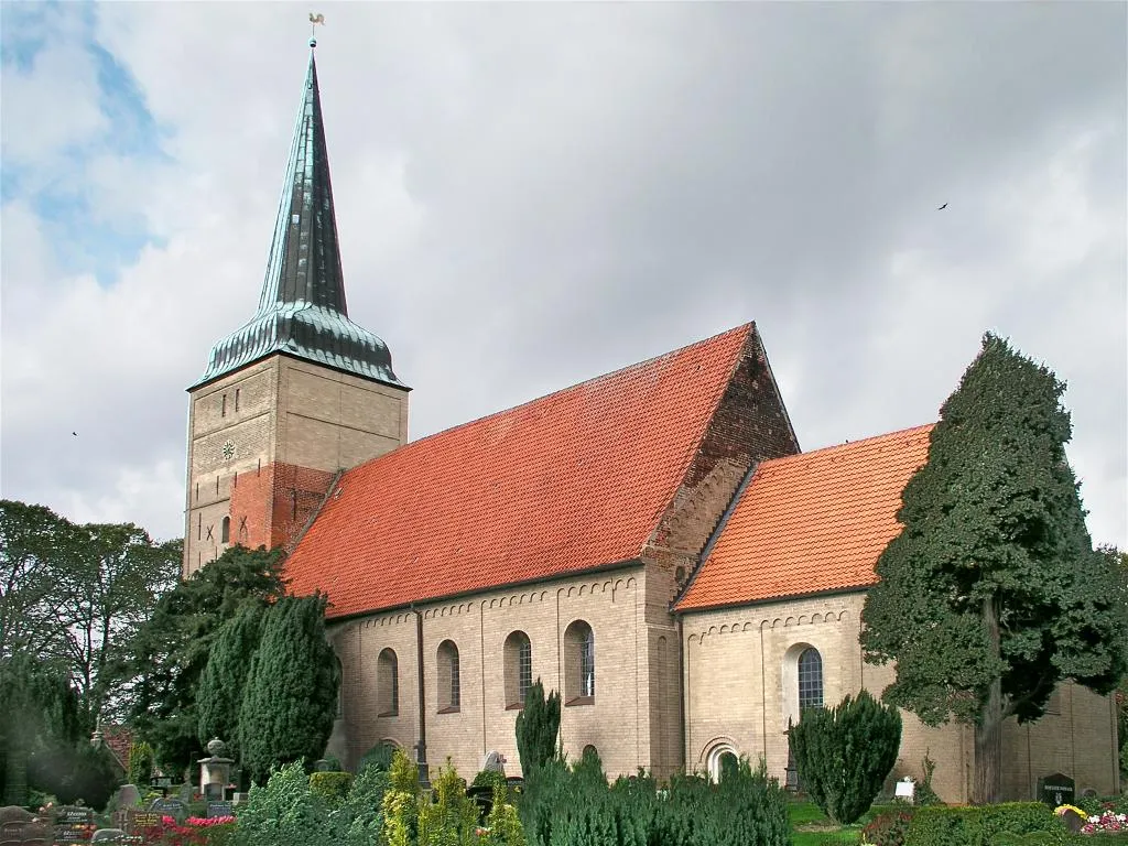 Photo showing: Wremen, Lower Saxony, Germany: Church Willehadi , photo 2006