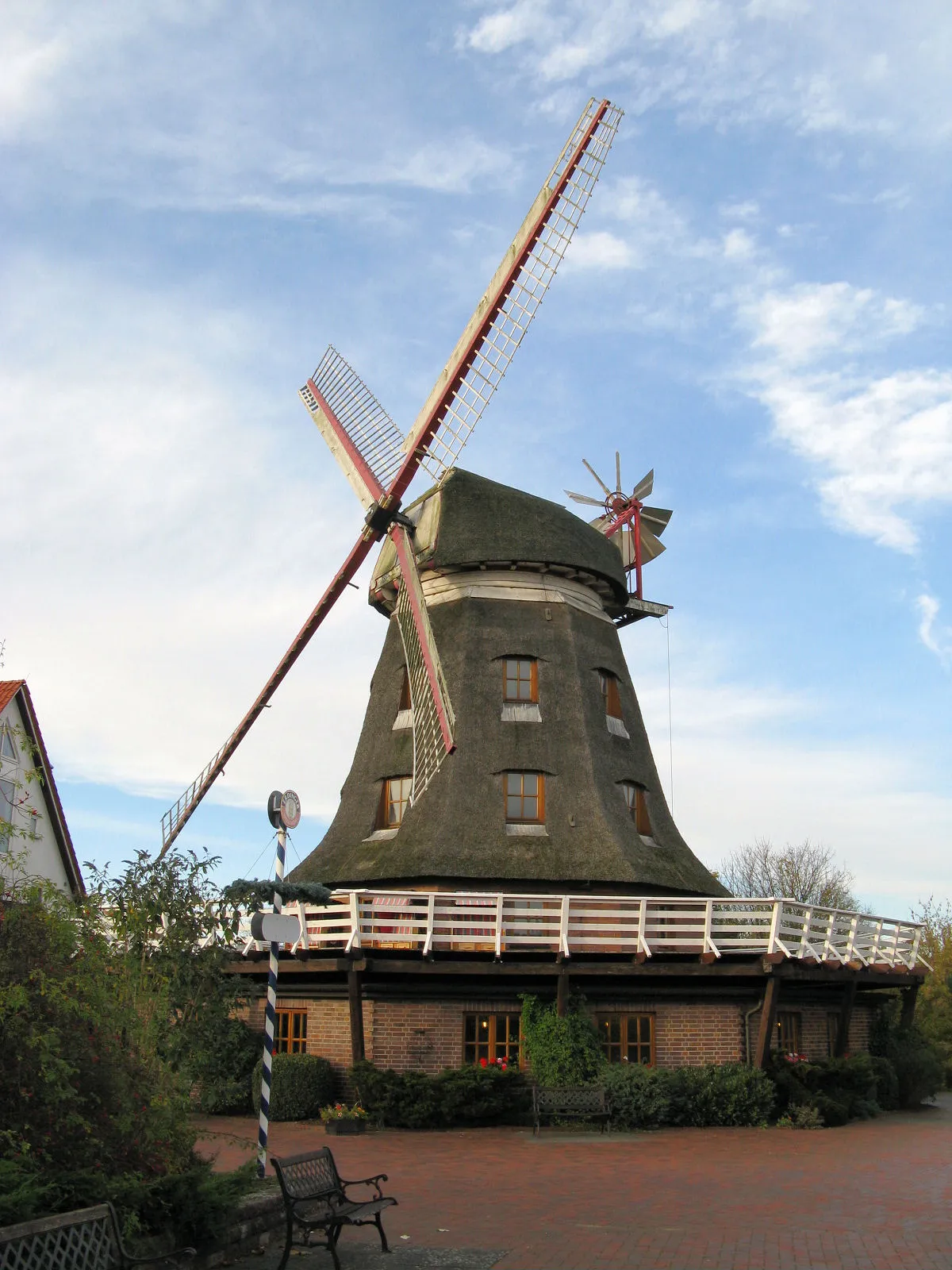 Photo showing: Windmill in Banzkow, Mecklenburg-Vorpommern, Germany