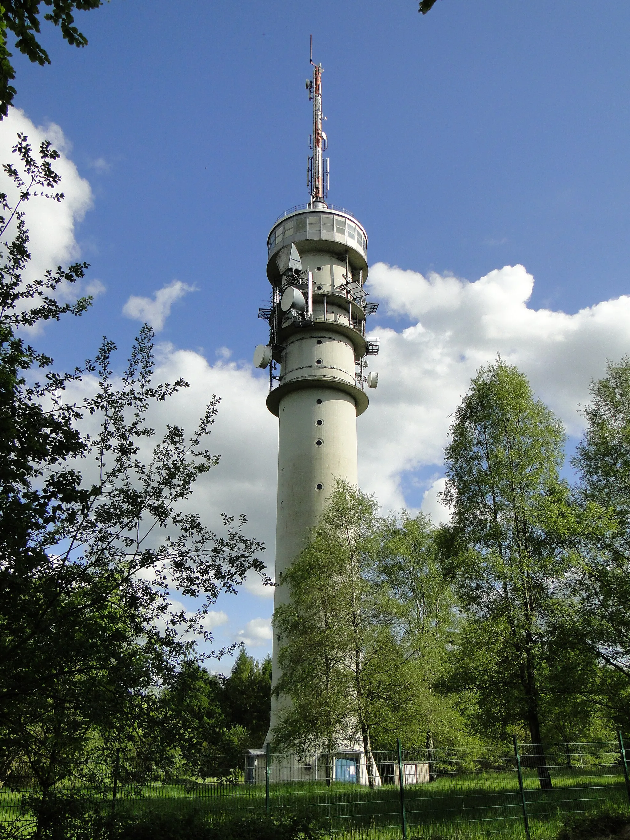 Photo showing: TV tower near Schlemmin, district Rostock, Mecklenburg-Vorpommern, Germany