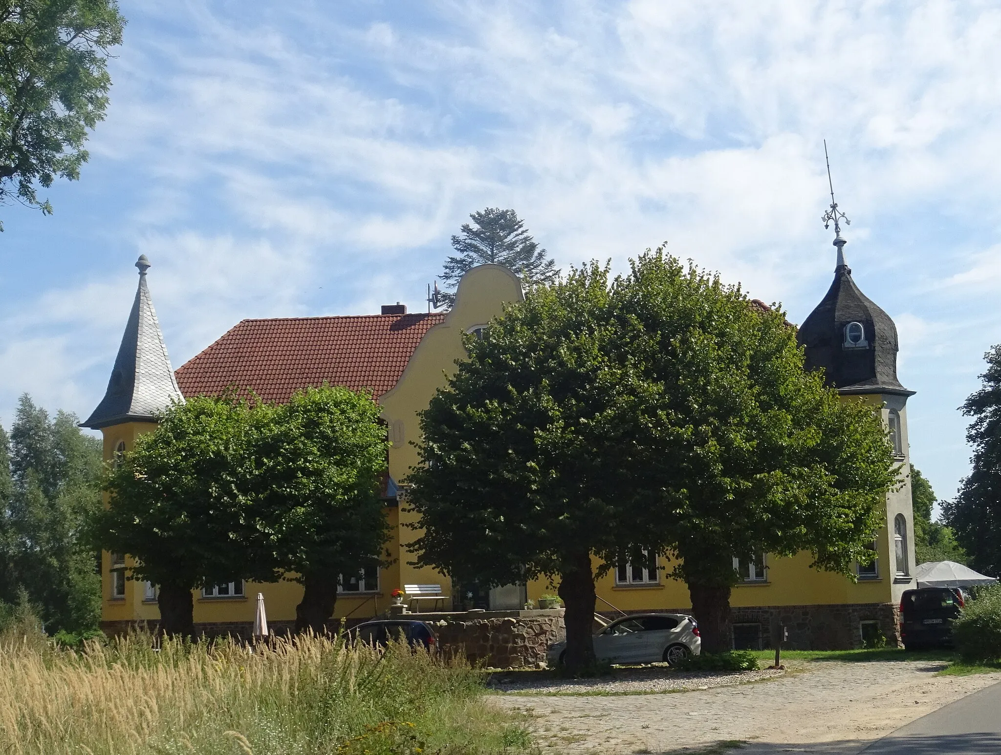 Photo showing: Öftenhäven, Gemeinde Broderstof, denkmalgeschütztes Gutshaus.