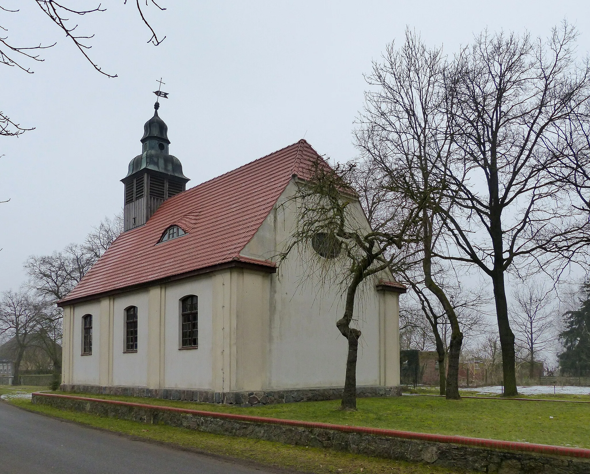 Photo showing: Blumenthal bei Ferdinandshof, Evangelische Kirche, Ansicht von Südosten