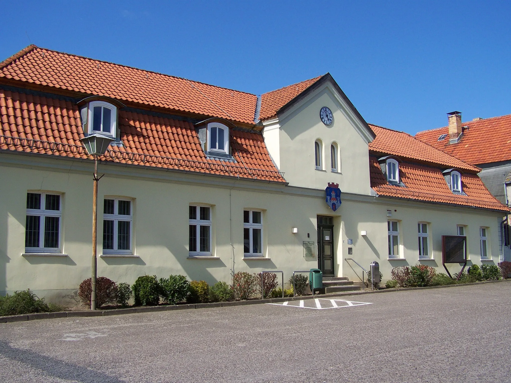 Photo showing: Franzburg, Rathaus (2008-04-20)