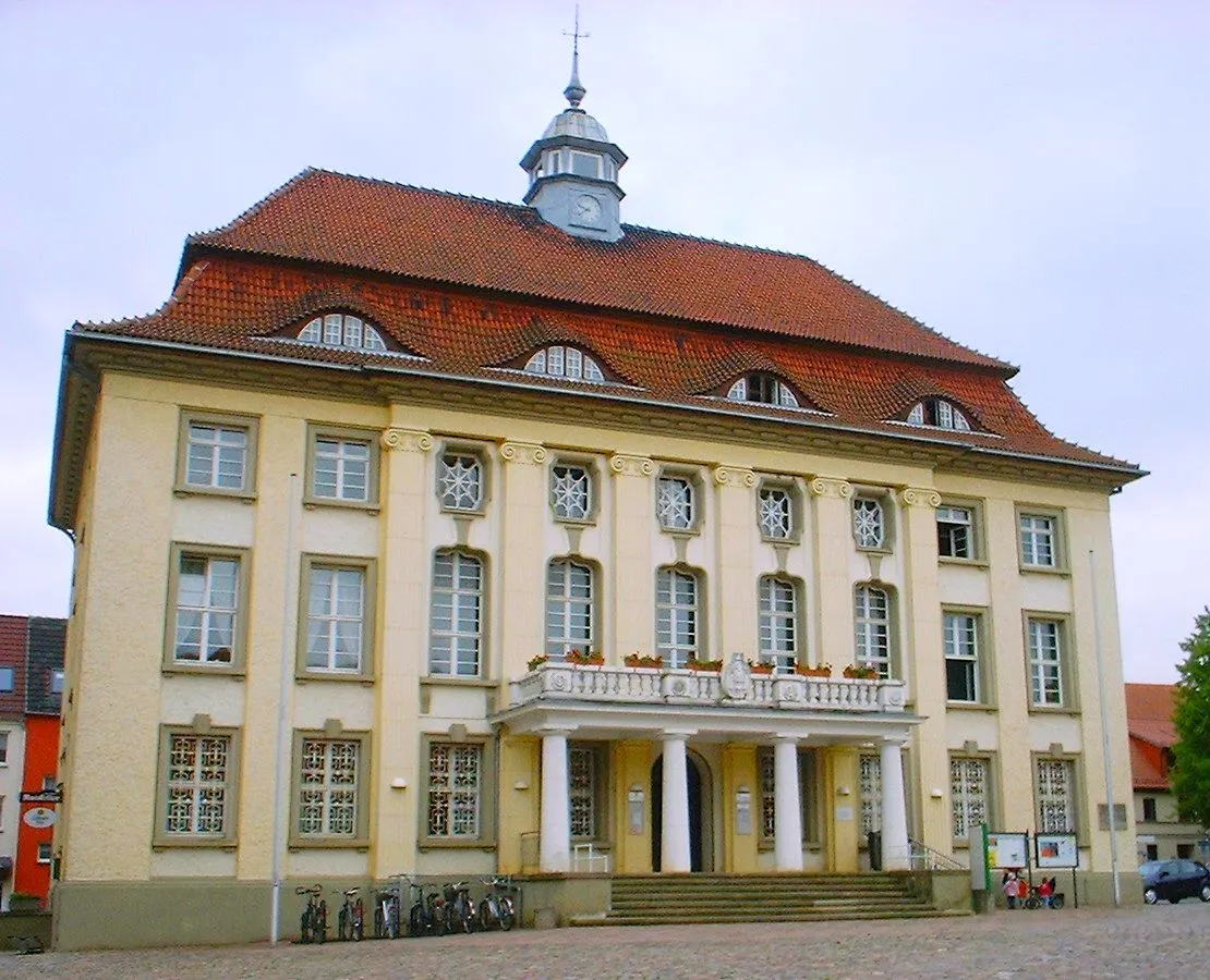 Photo showing: Town hall in Malchin in Mecklenburg-Western Pomerania, Germany
