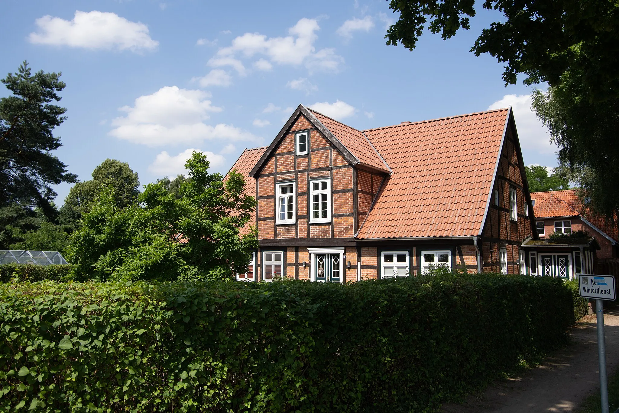 Photo showing: Rehna in Mecklenburg-Vorpommern. Das Gebäude, die Adresse befindet sich im Namen, steht unter Denkmalschutz.