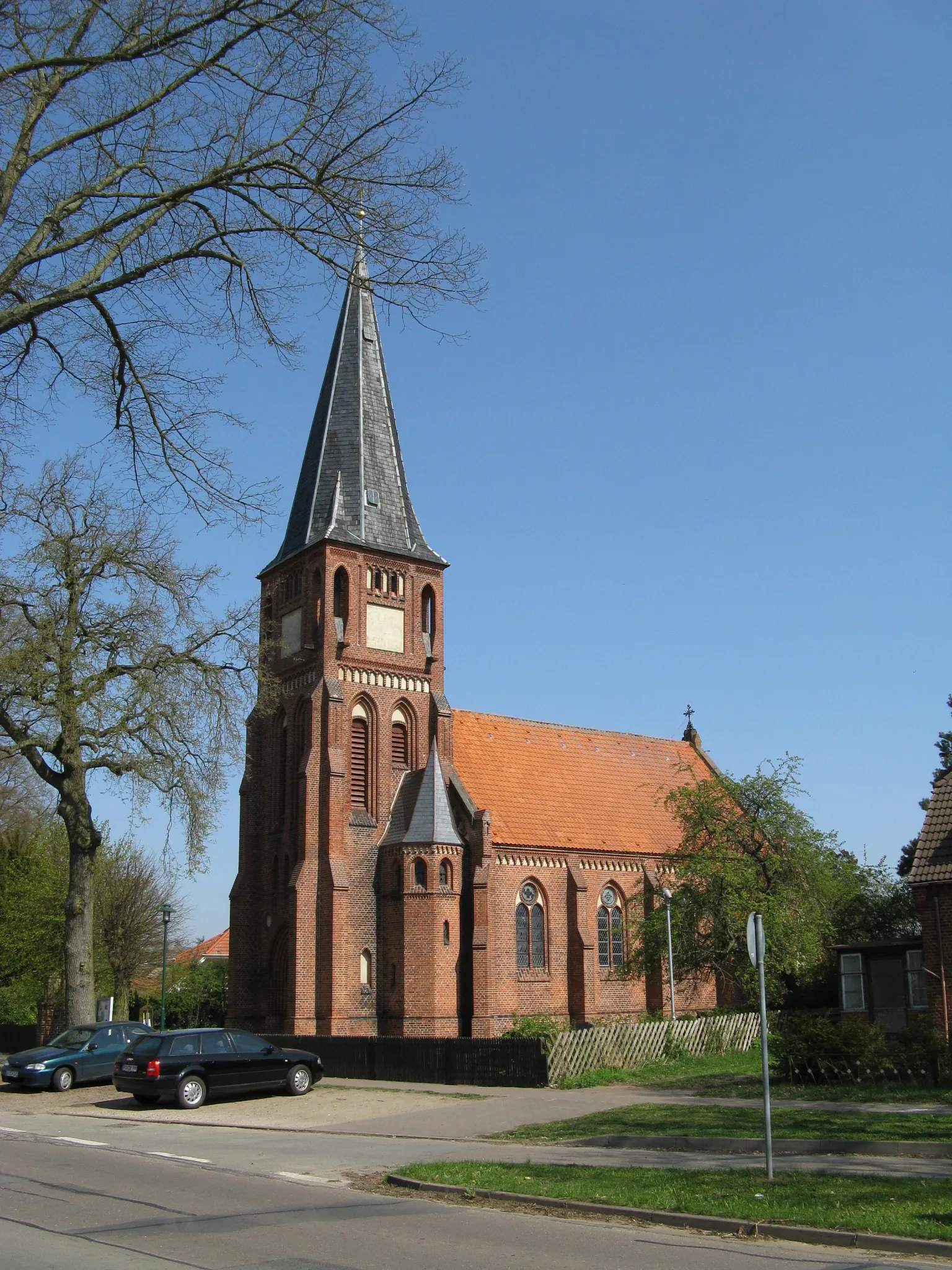 Photo showing: Church in Sukow, district Ludwigslust-Parchim, Mecklenburg-Vorpommern, Germany