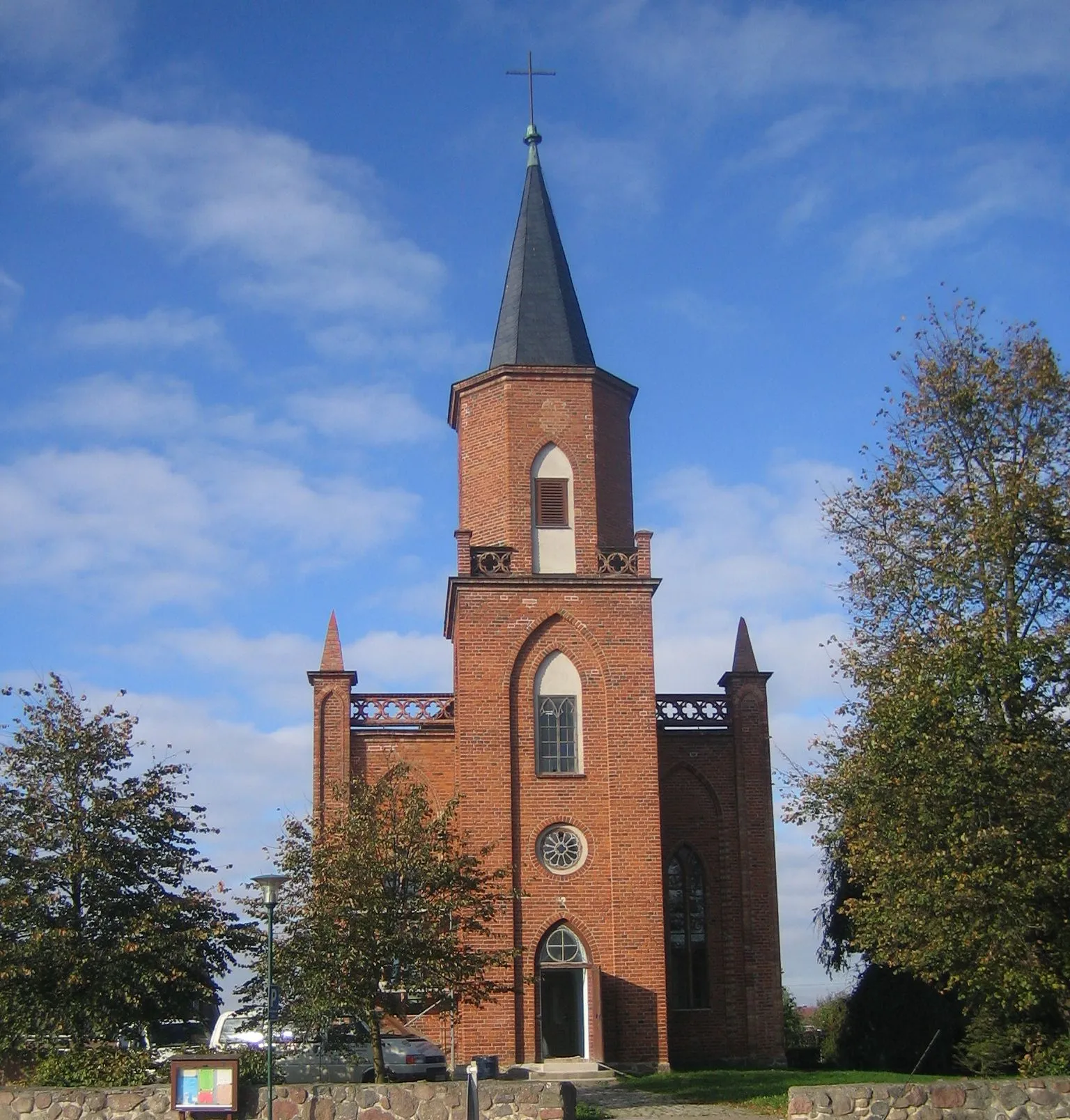 Photo showing: Dorfkirche von Wulkenzin (Landkreis Mecklenburgische Seenplatte)