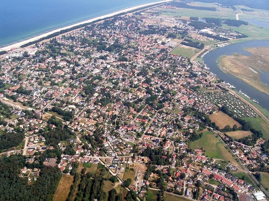 Photo showing: Luftbildaufnahme von Zingst (Höhe 600 m)