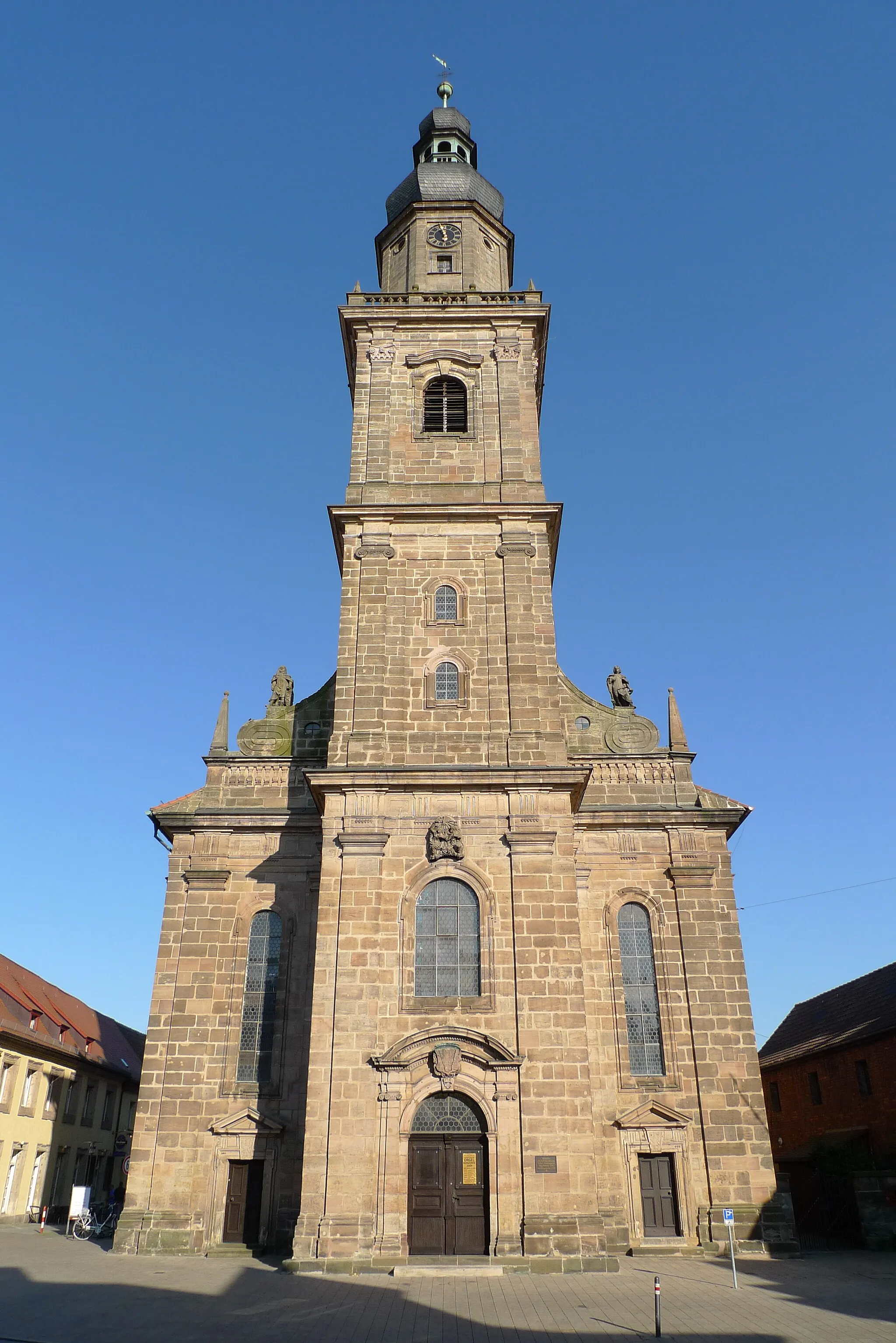 Photo showing: Westseite der Altstädter Kirche in Erlangen