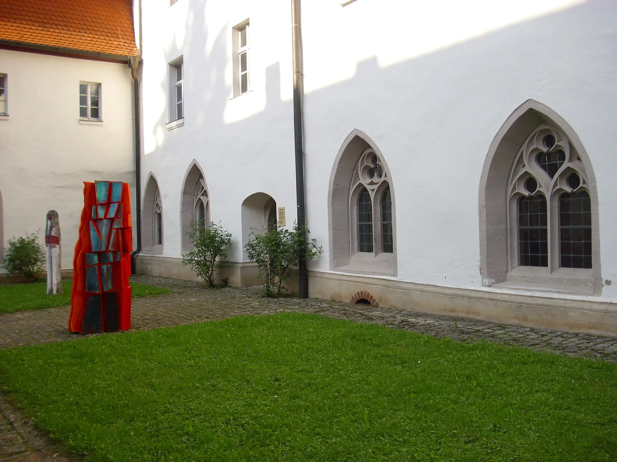 Photo showing: Bilder des Klosters Heidenheim, entstanden während des Ausstellungsprojektes  „Kreuzgang/Münster St. Wunibald/Heidenheim“ im Sommer 2010