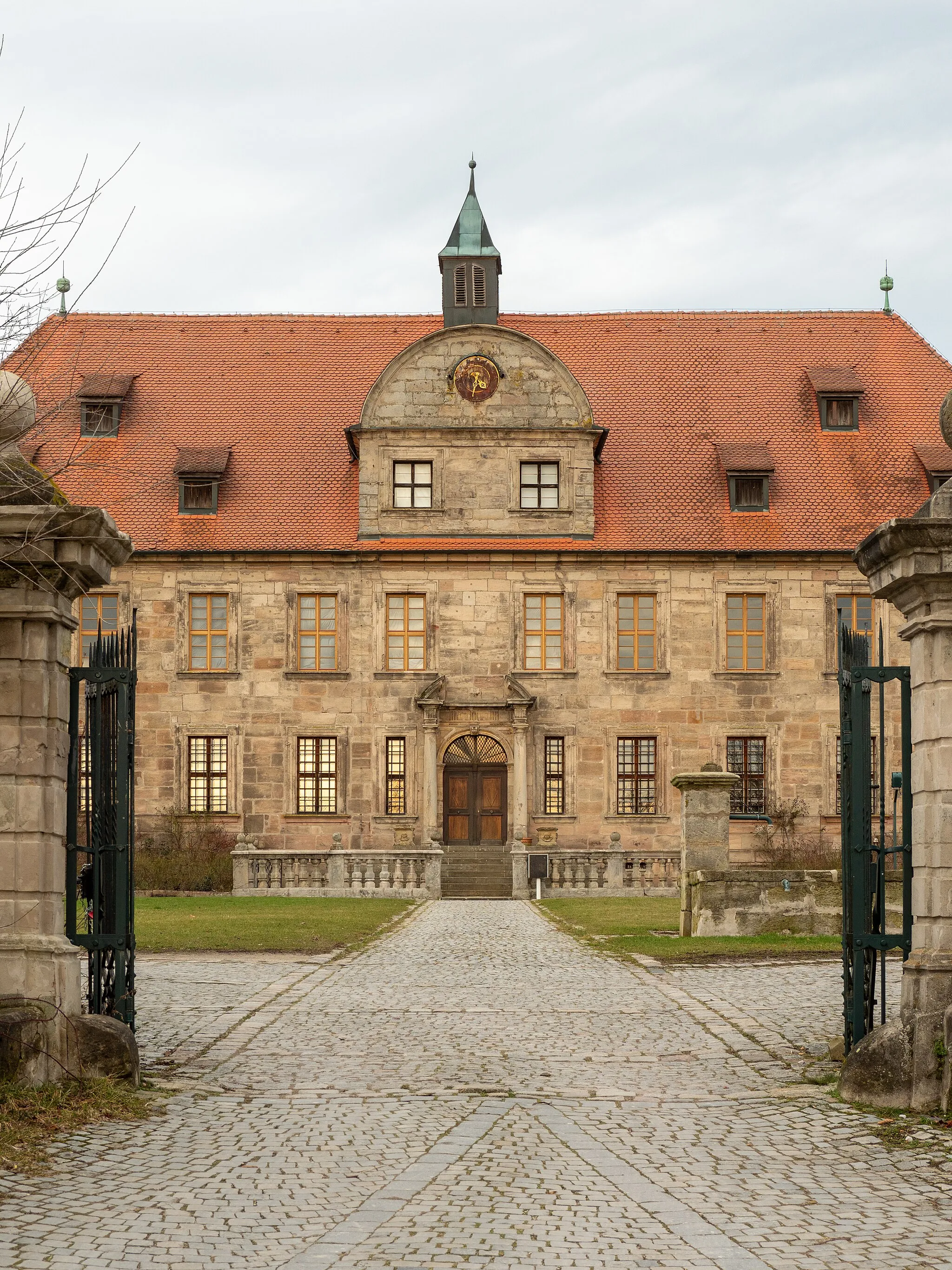 Photo showing: Hemhofen Castle southwest side