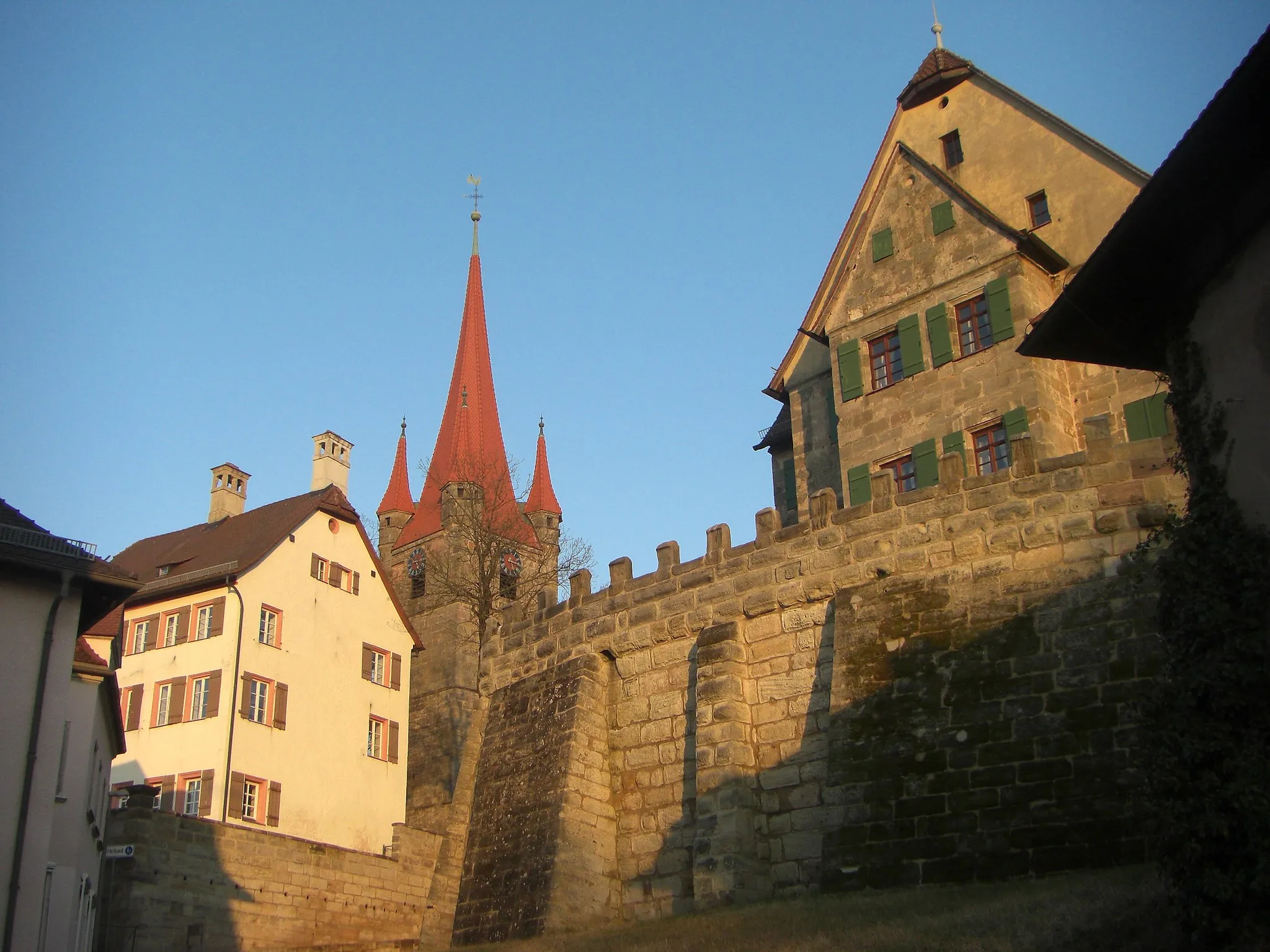 Photo showing: Ensemble Oberer Markt - Weisses und Grünes Schloss von Südwest, Heroldsberg, Landkreis Erlangen-Höchstadt, Mittelfranken, Bayern, Deutschland