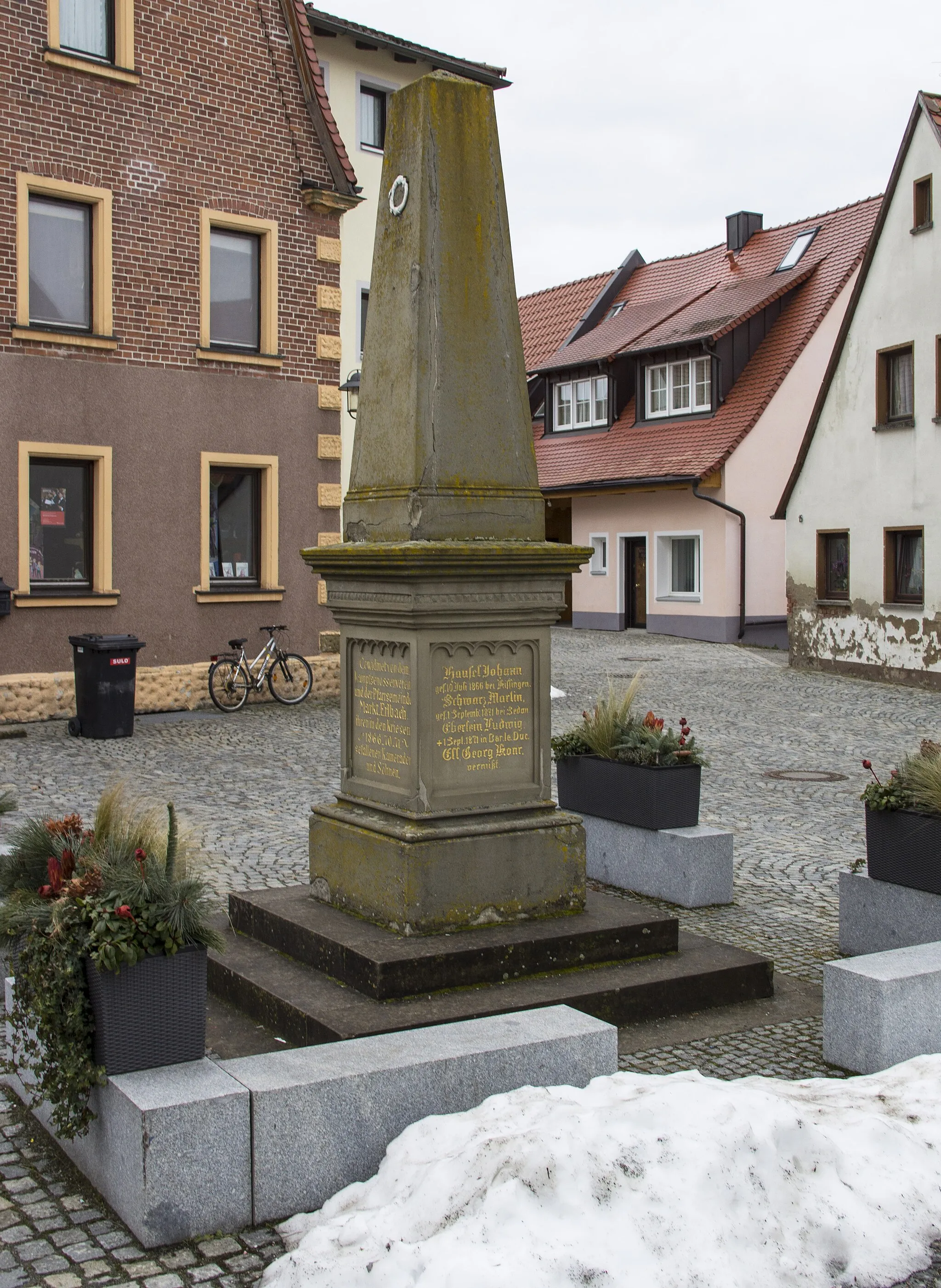 Photo showing: Kriegerdenkmal, Markt Erlbach