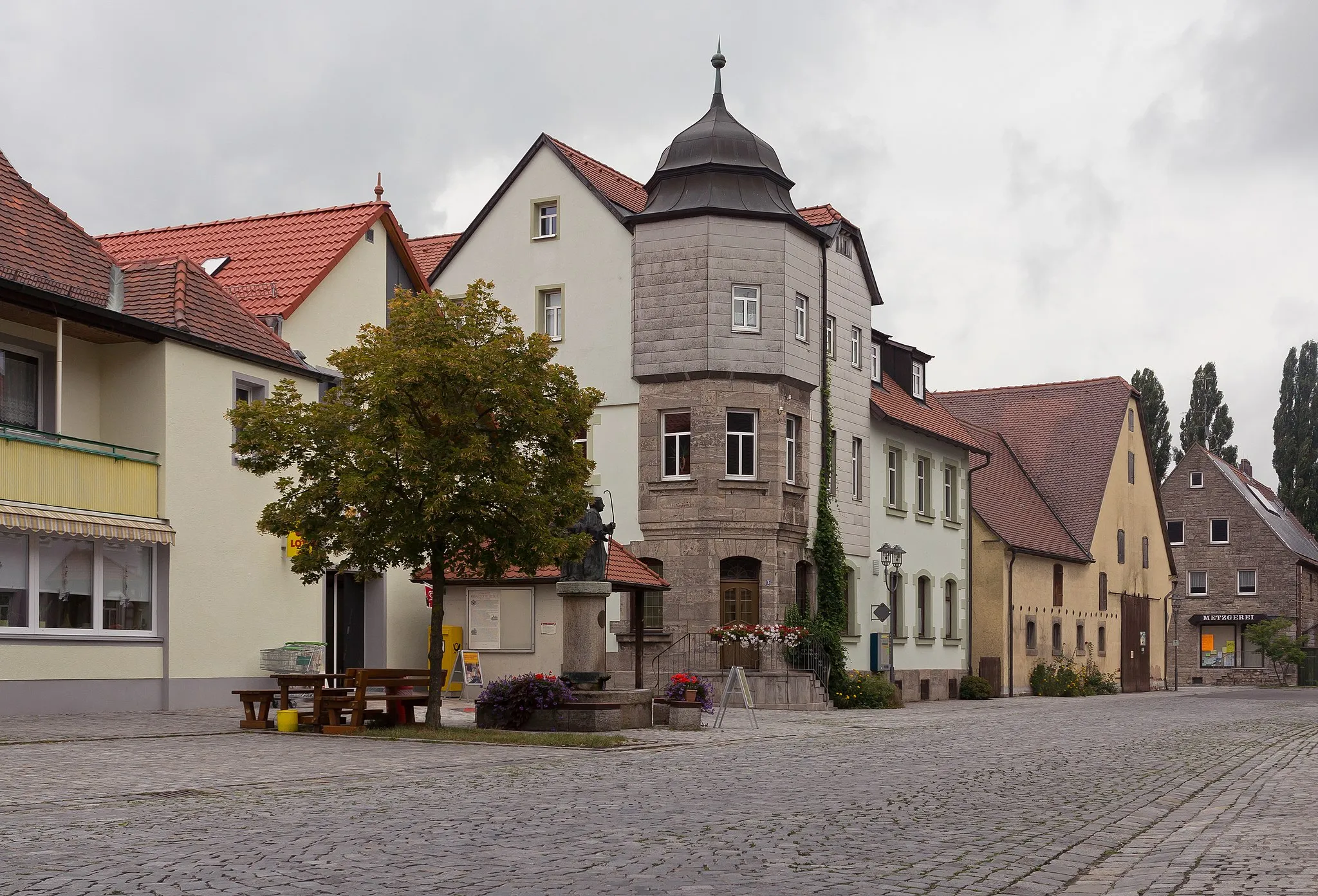 Photo showing: Marktbergel, view to a street: die Ansbacher Strasse