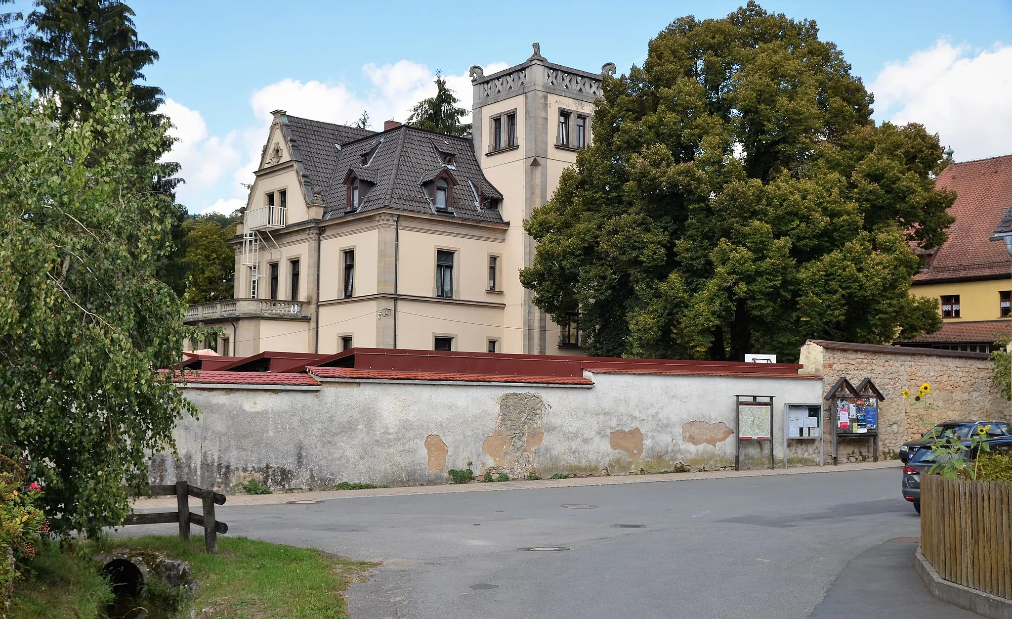 Photo showing: Altes Schloss in Vorra